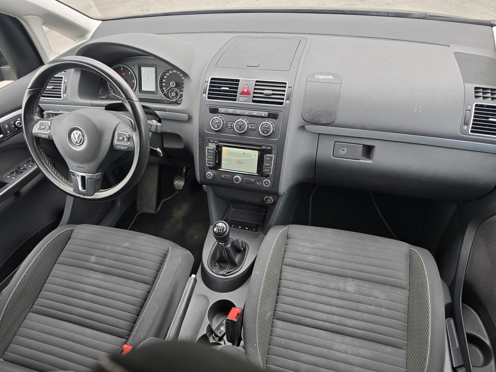 VW Touran 1.6 TDI BlueMotion Technology Comfortline-image-12