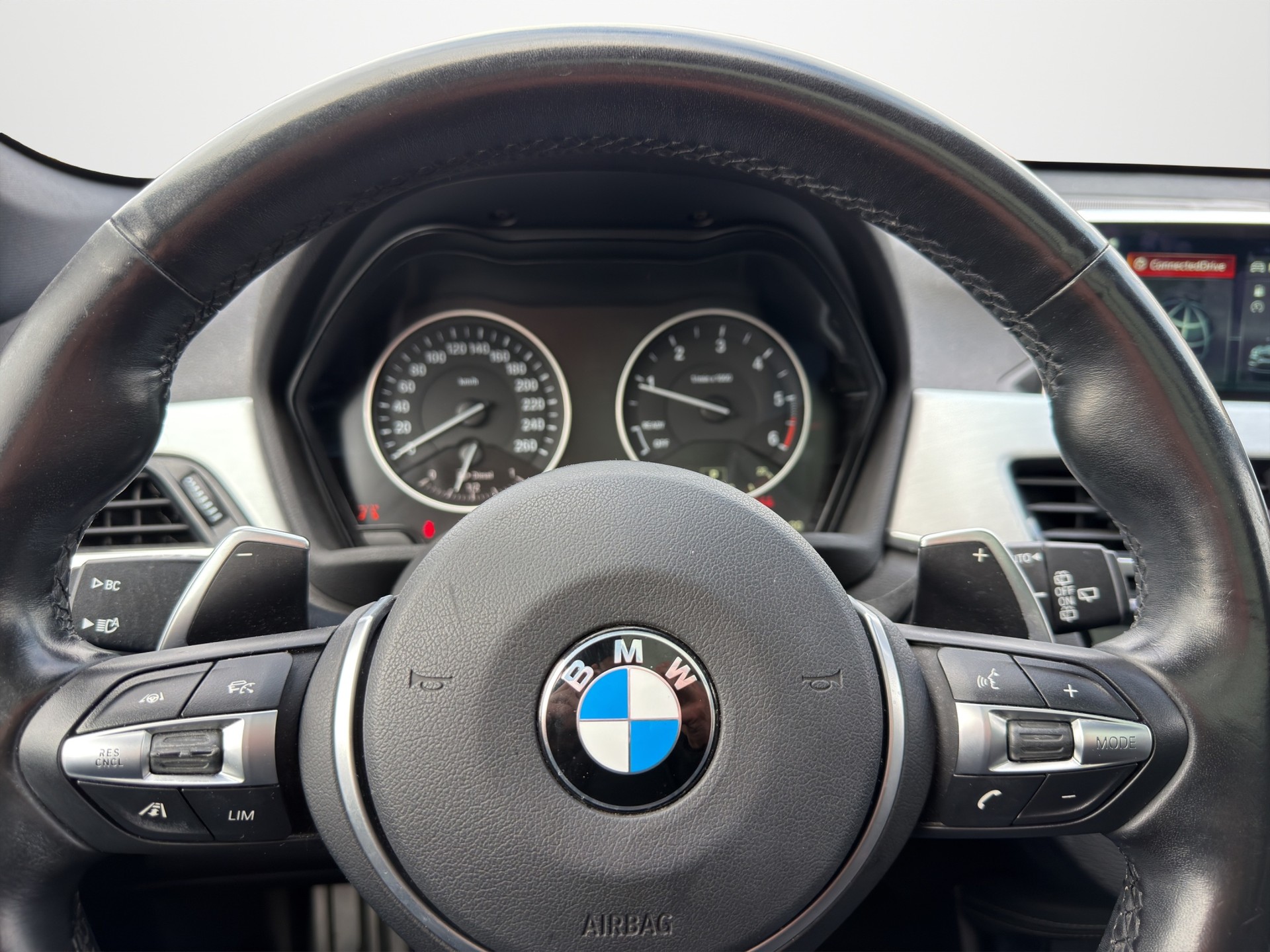 BMW X1 sDrive 18d M Sport Steptronic-image-17