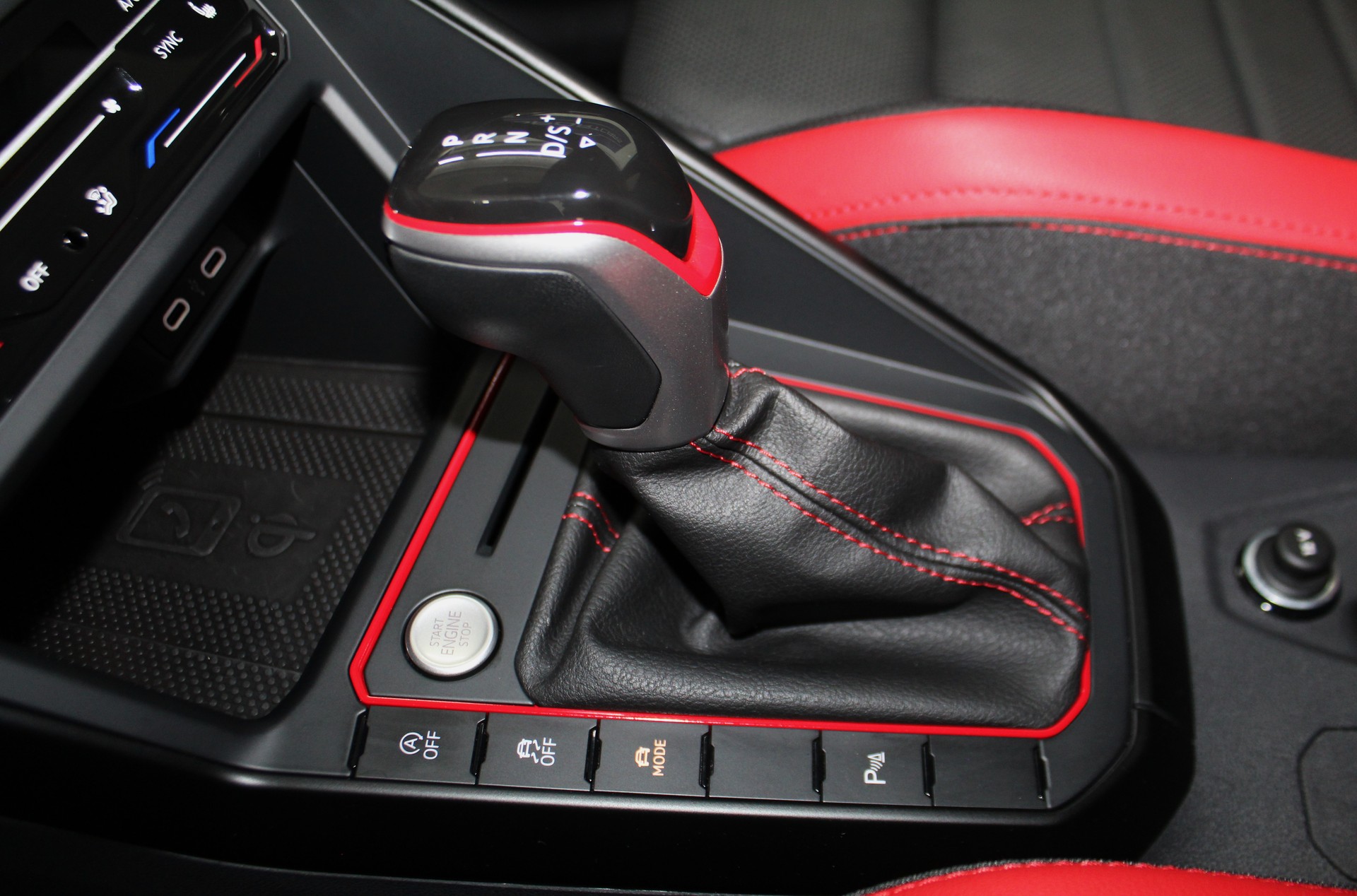 VW Polo 2.0 TSI GTI Edition 25 "One of 2500" DSG KW Gewindefahrwerk-image-16