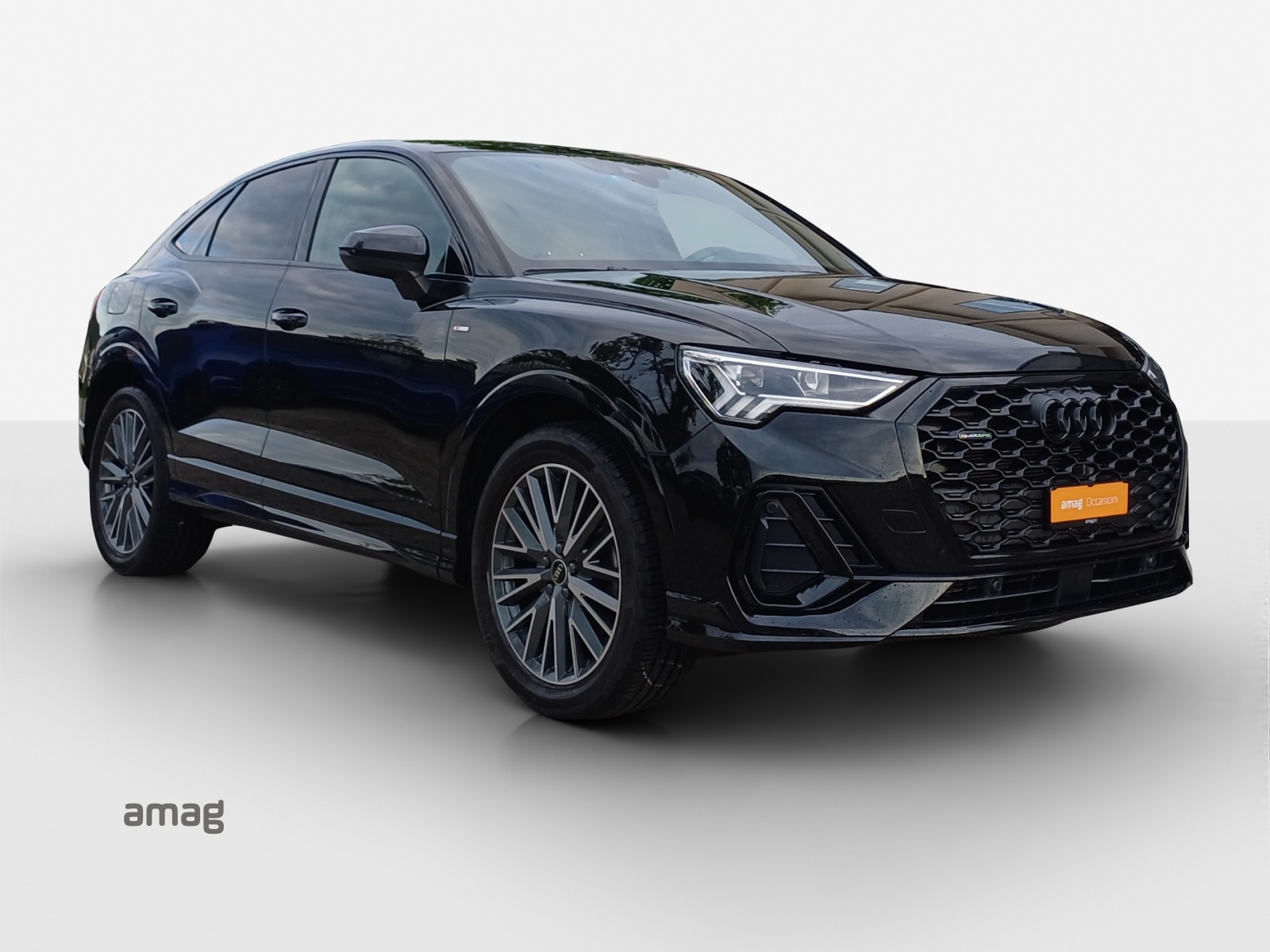 AUDI Q3 Sportback 40 TDI S line quattro S-tronic-image-5