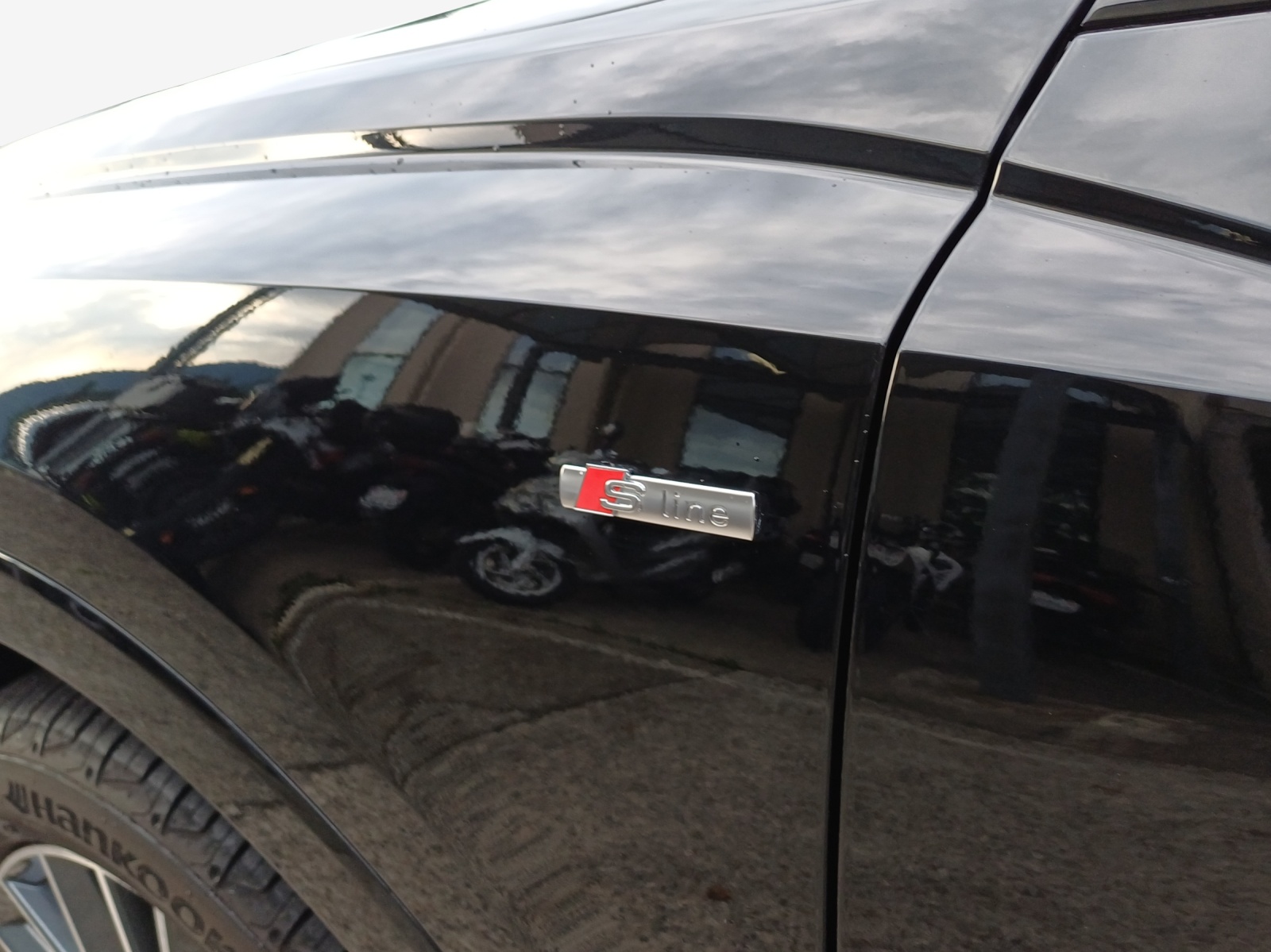 AUDI Q3 Sportback 40 TDI S line quattro S-tronic-image-14