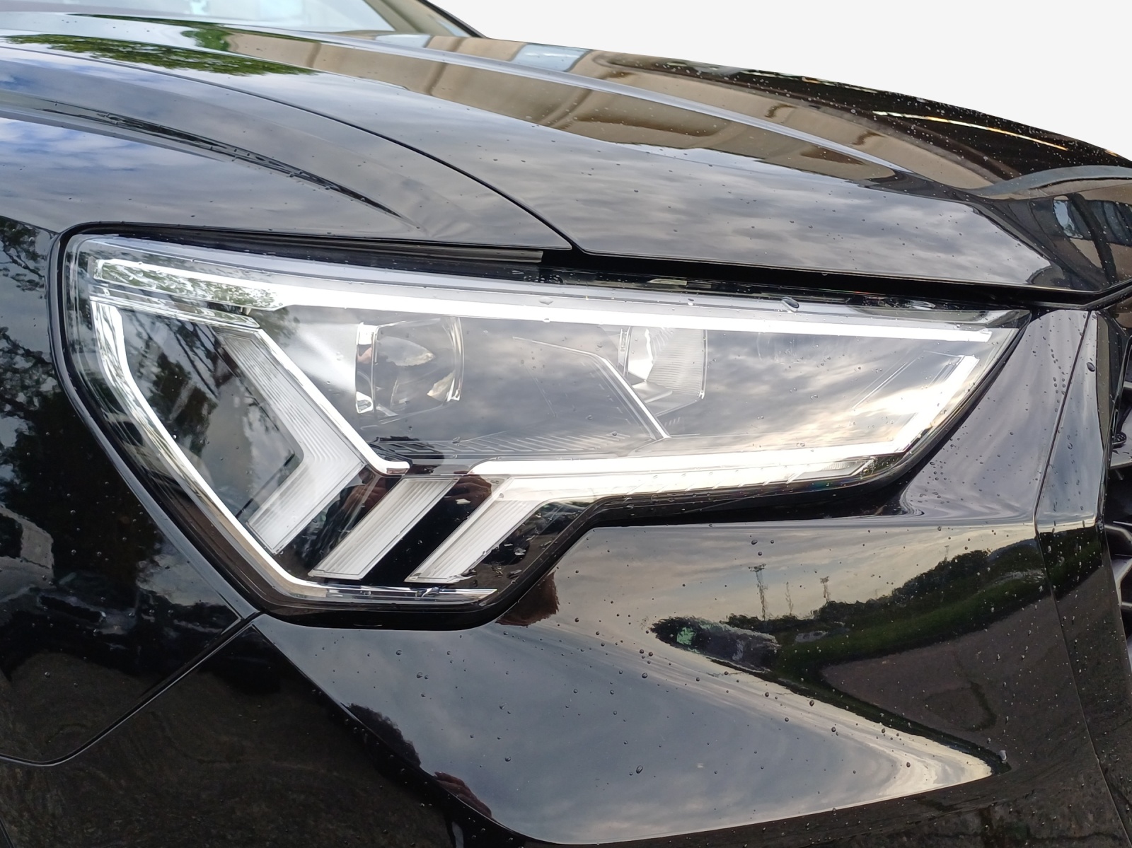 AUDI Q3 Sportback 40 TDI S line quattro S-tronic-image-15