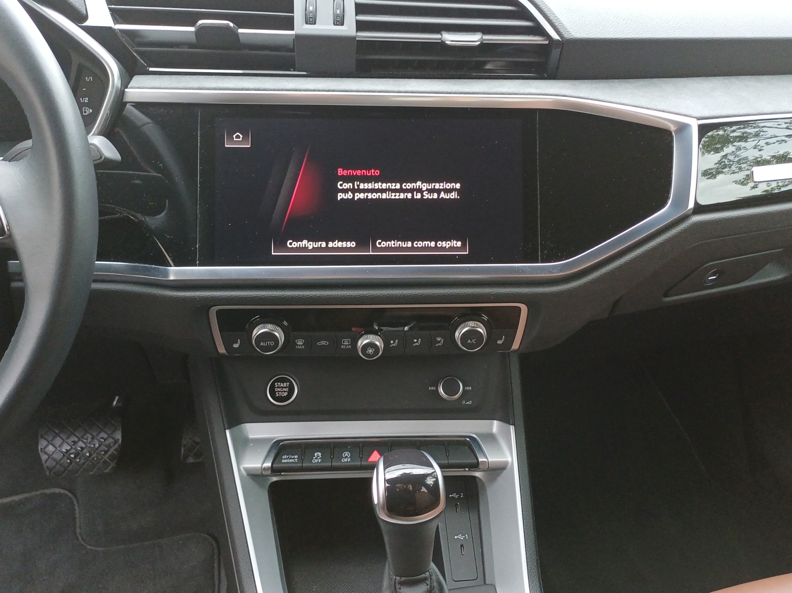AUDI Q3 Sportback 40 TDI S line quattro S-tronic-image-10