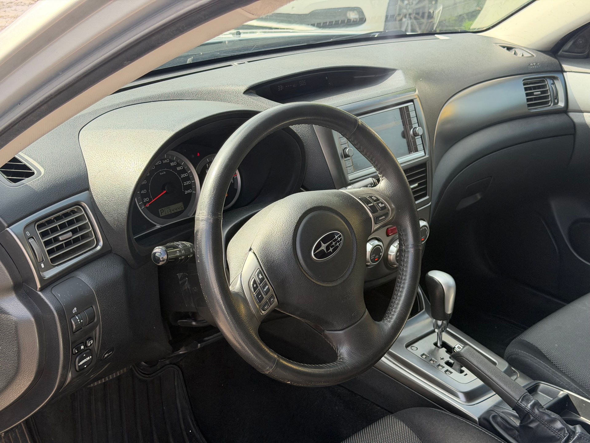 SUBARU Impreza 2.0R Limited S Automatic-image-8