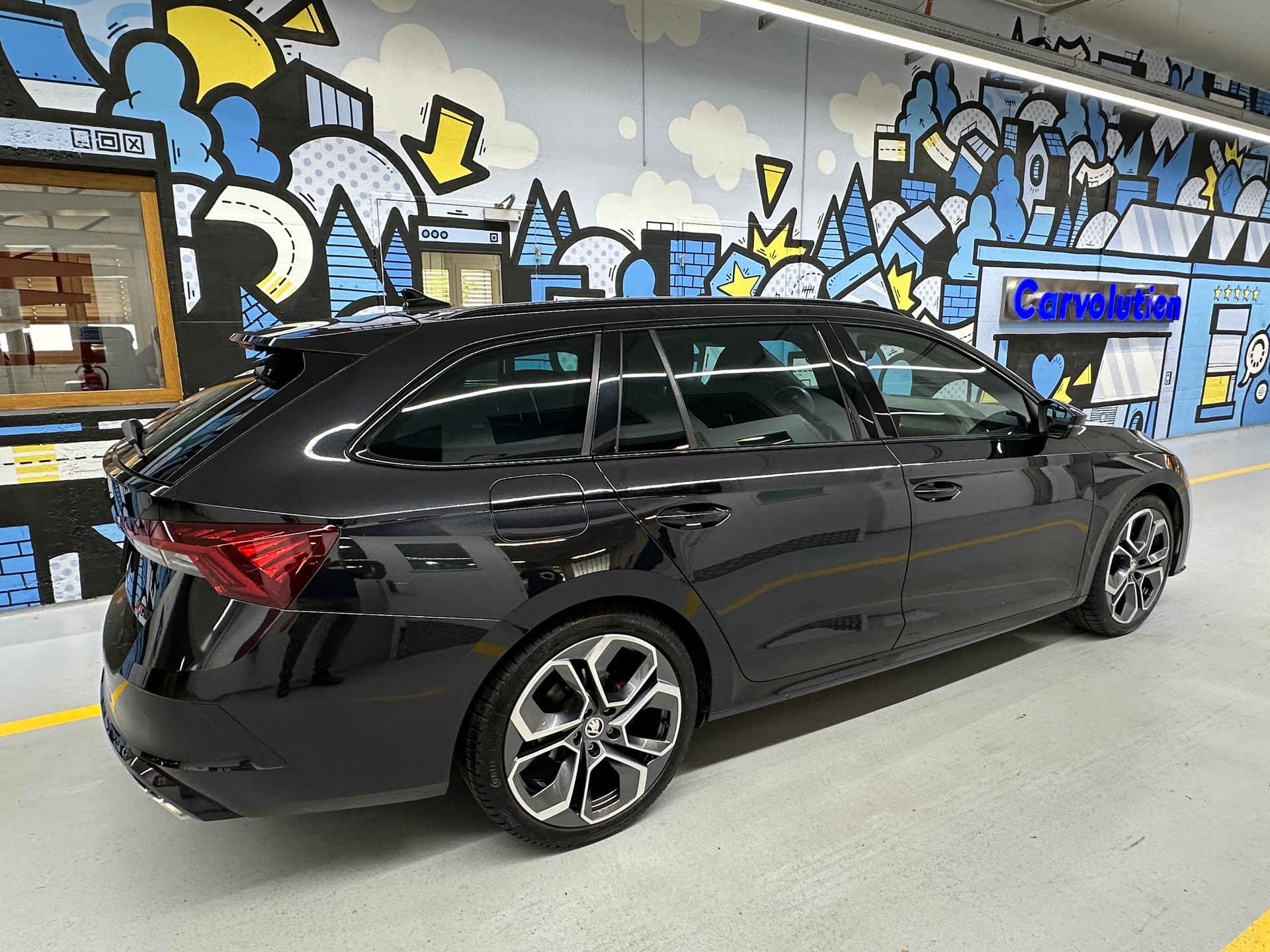 SKODA Octavia Combi 2.0 TDI DSG RS 4x4-image-3