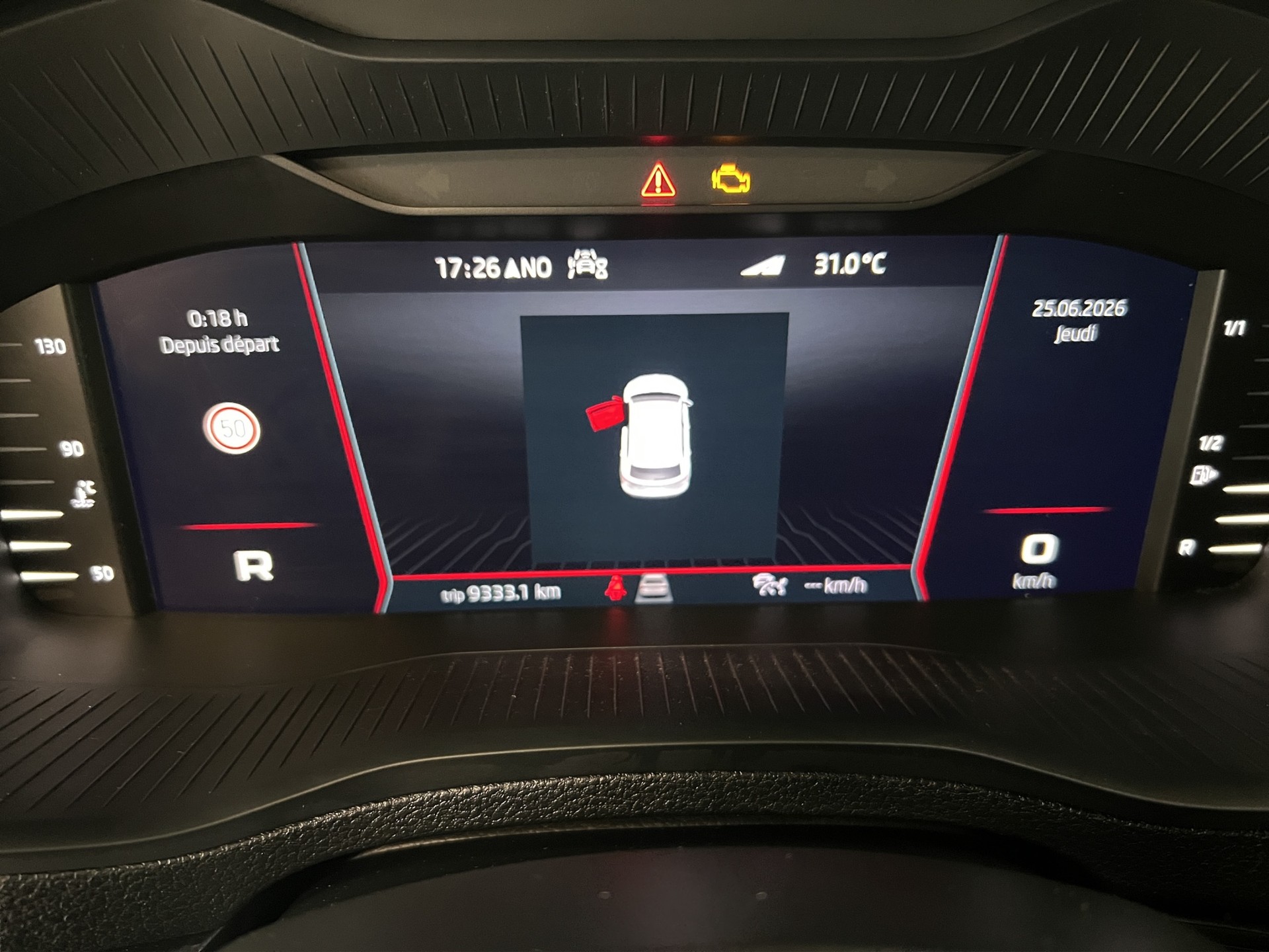 SKODA Karoq 1.5 TSI SportLine DSG-image-7