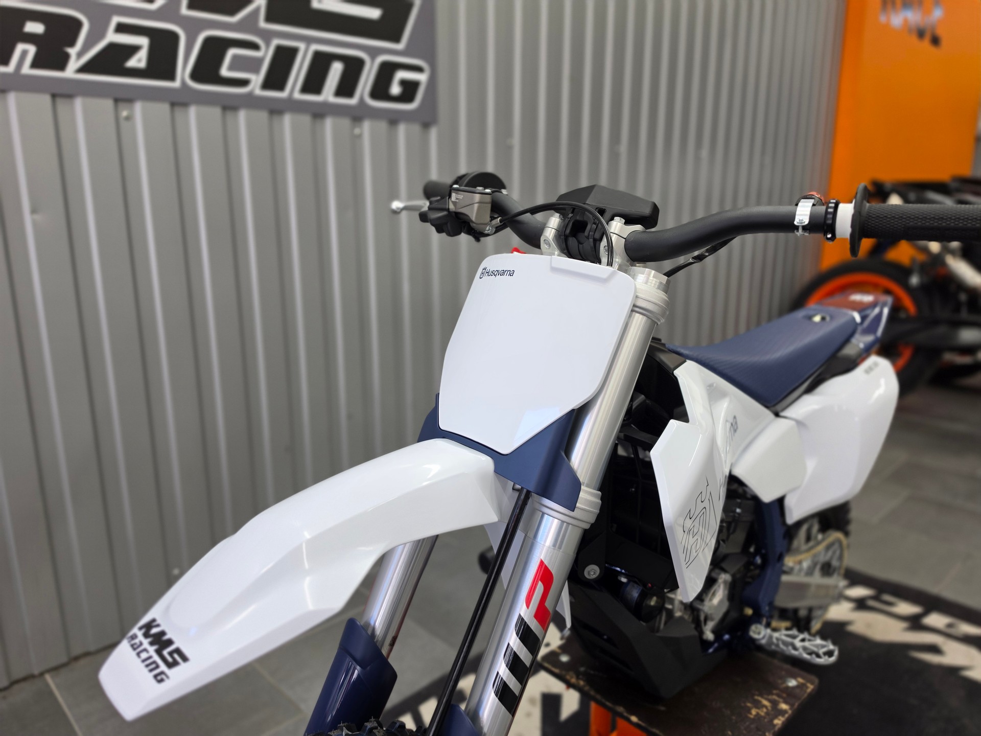 HUSQVARNA EE 5-image-7
