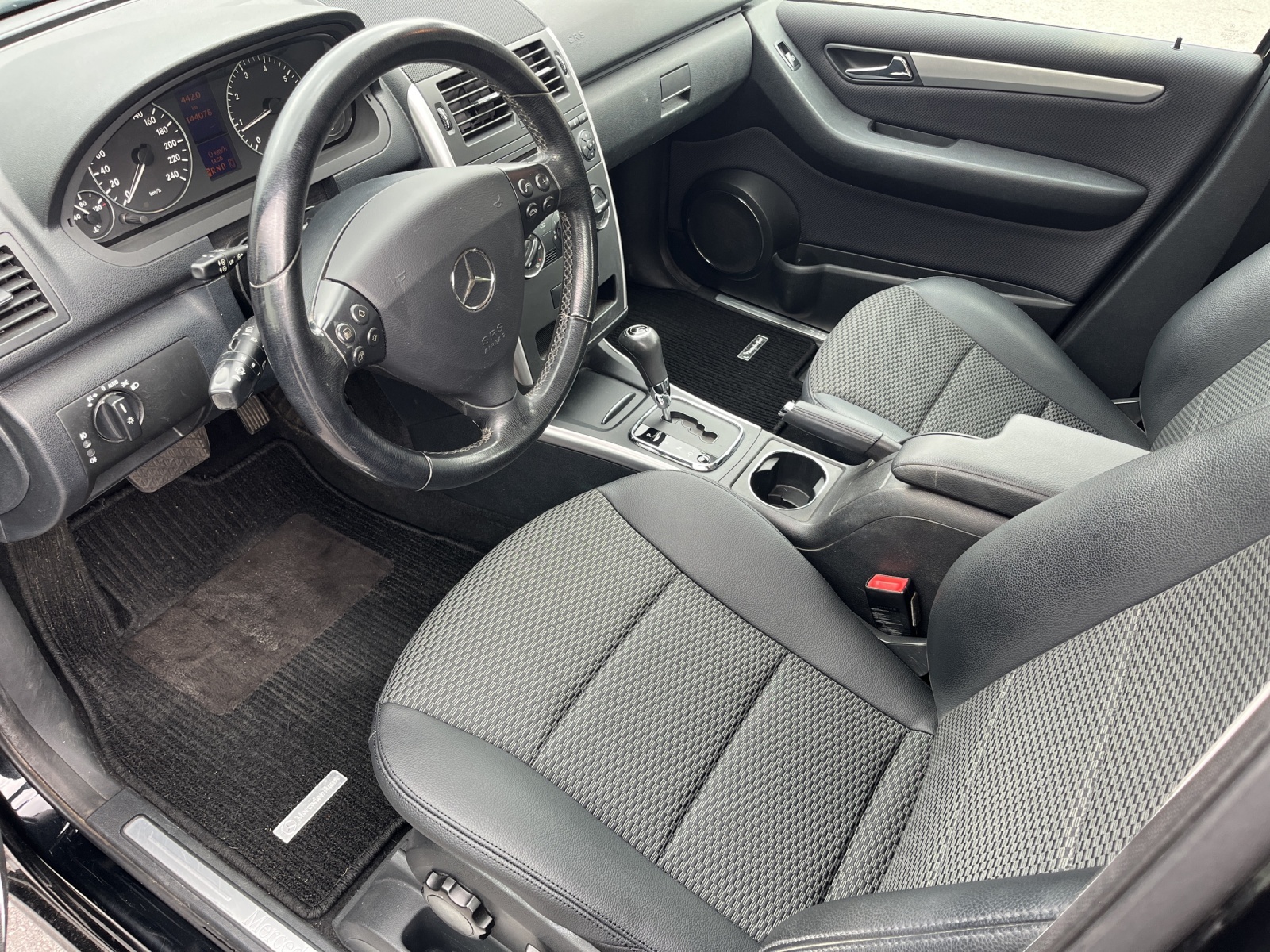 MERCEDES-BENZ A 170 Classic Edition A-image-7