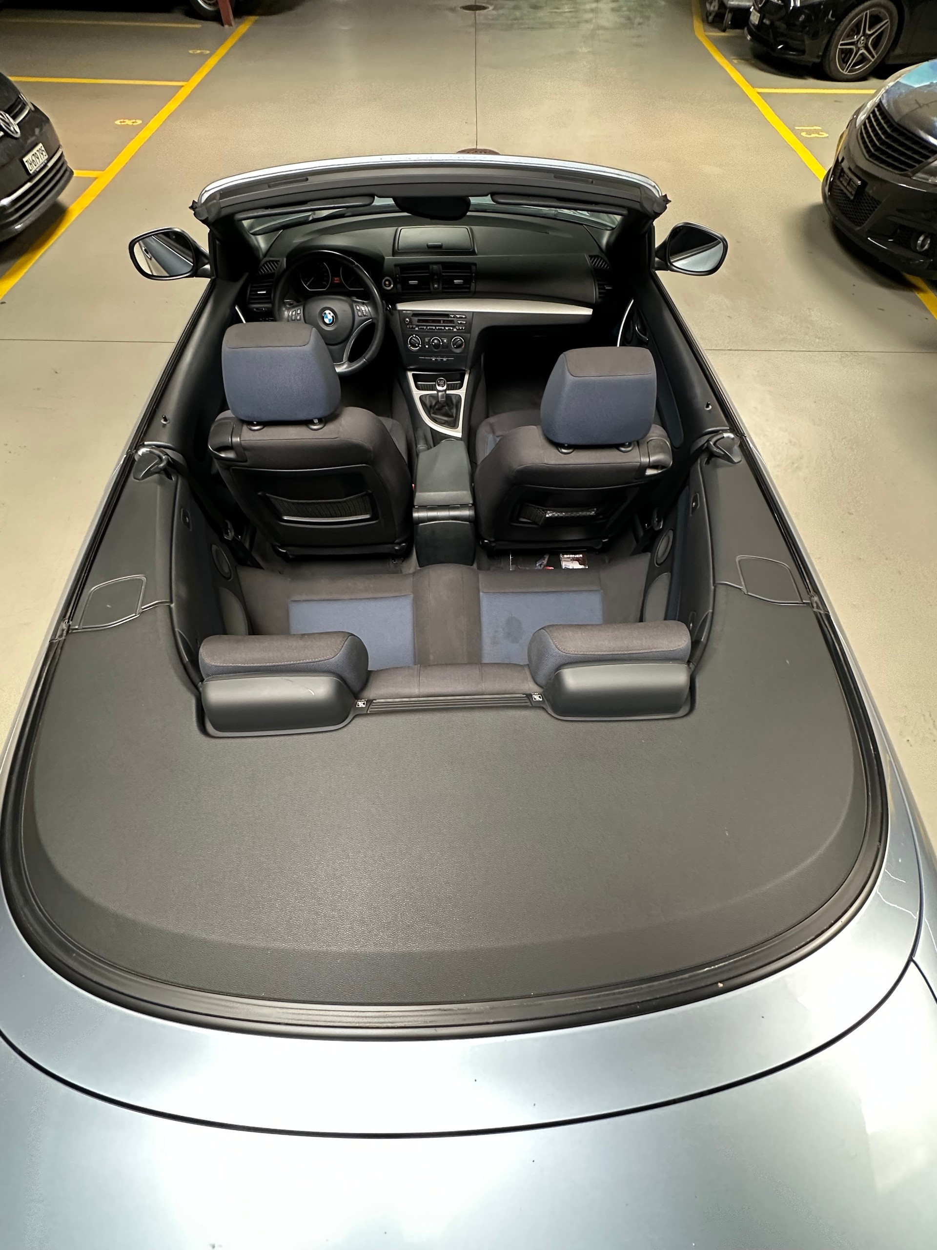 BMW 118i Cabrio-image-7