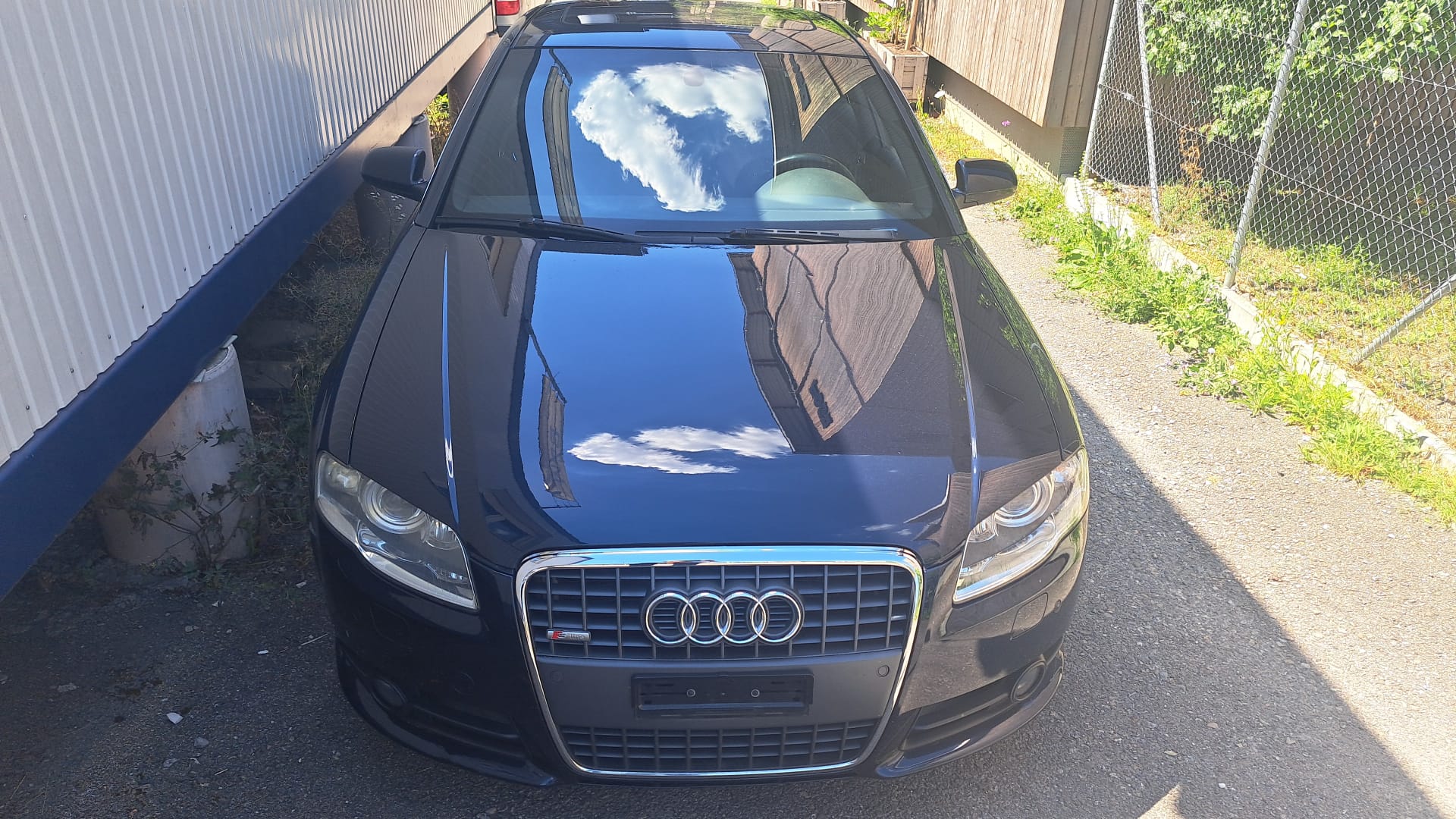 AUDI A4 Limousine 2.0 Turbo FSI quattro-image-0