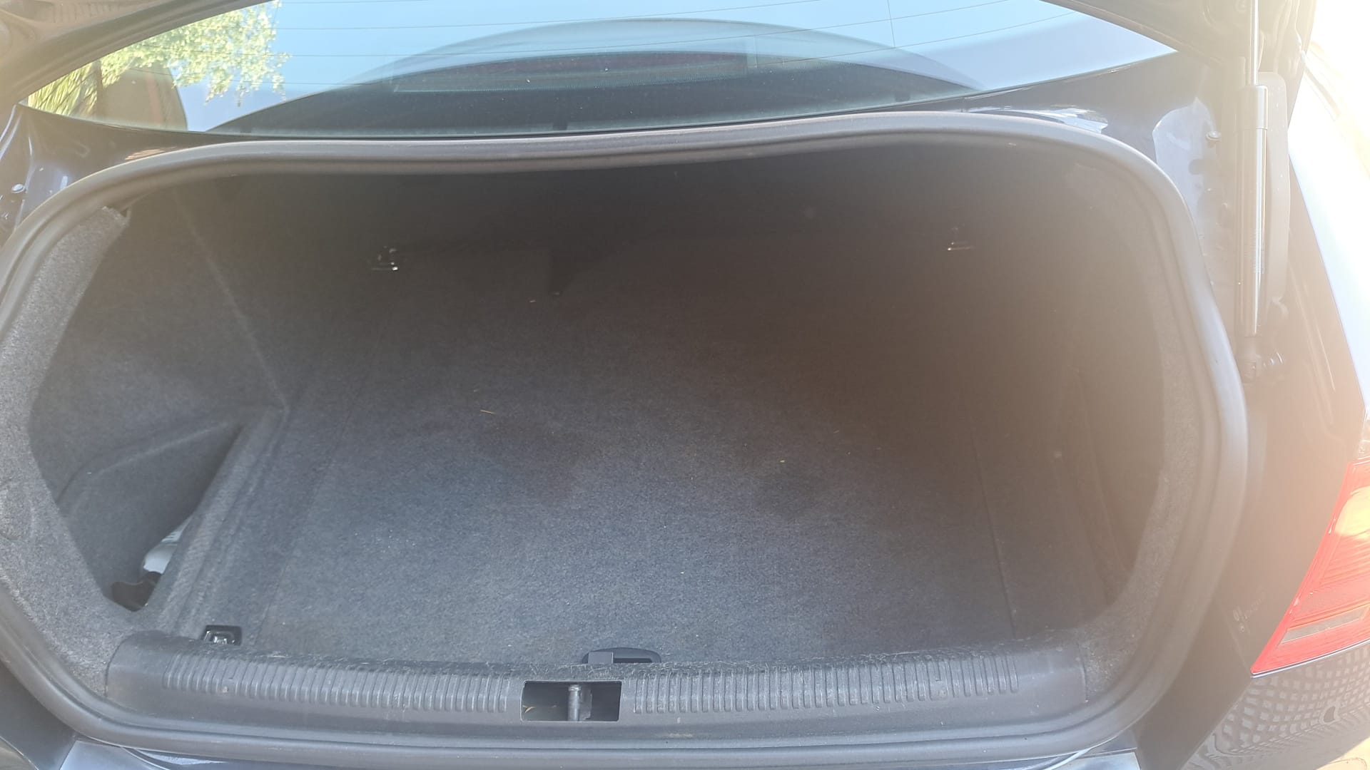 AUDI A4 Limousine 2.0 Turbo FSI quattro-image-11