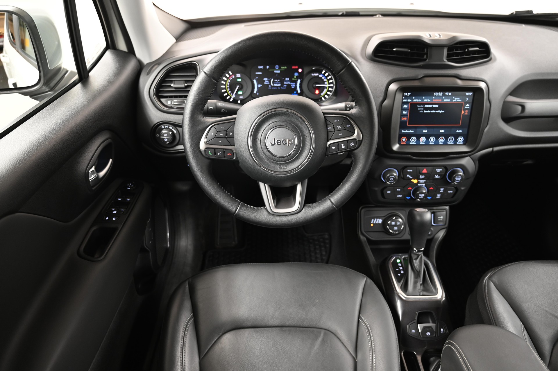 JEEP Renegade 1.3 Limited 4xe-image-7
