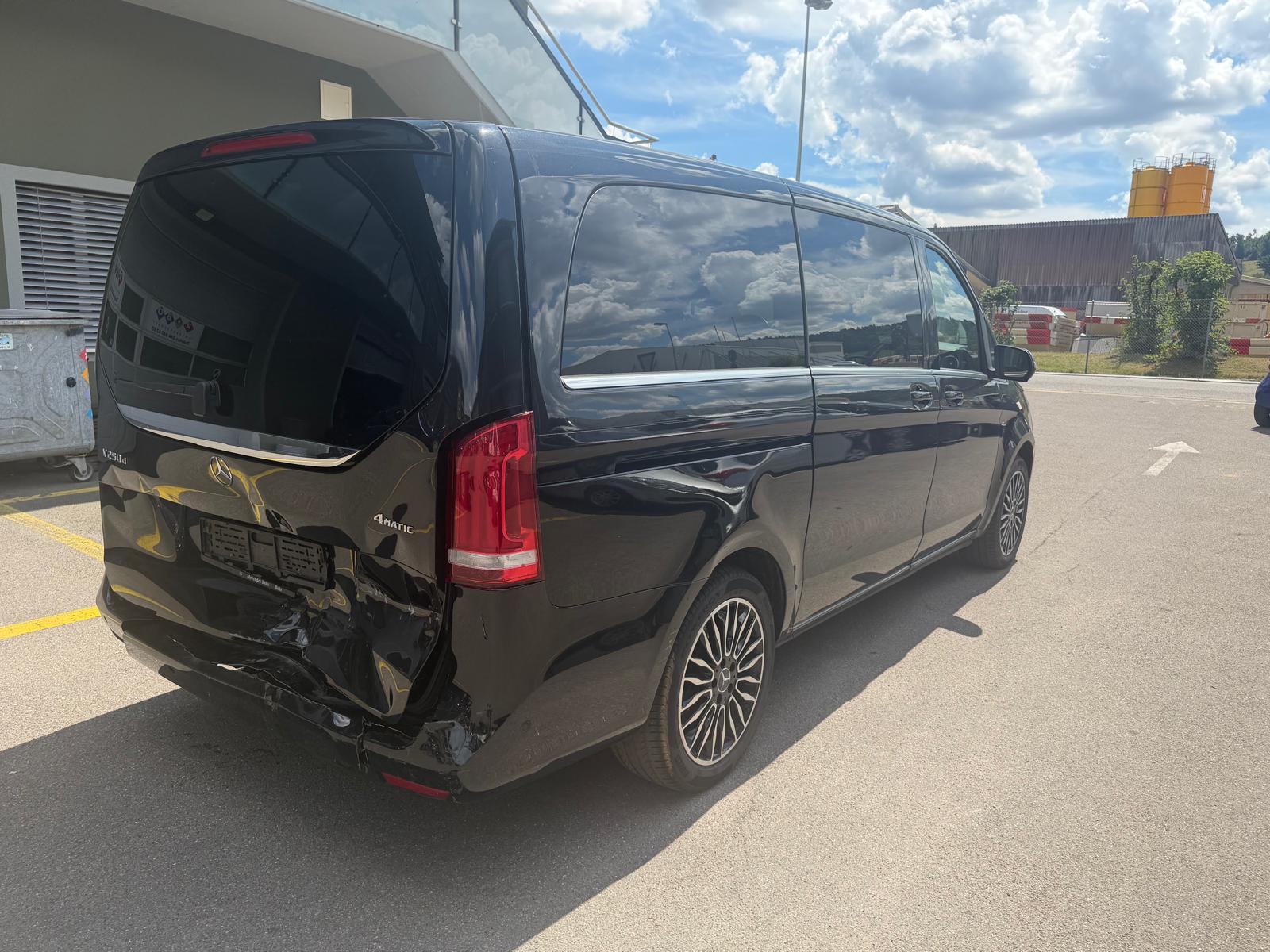 MERCEDES-BENZ V 250 d Avantgarde lang 4Matic 7G-Tronic-image-5