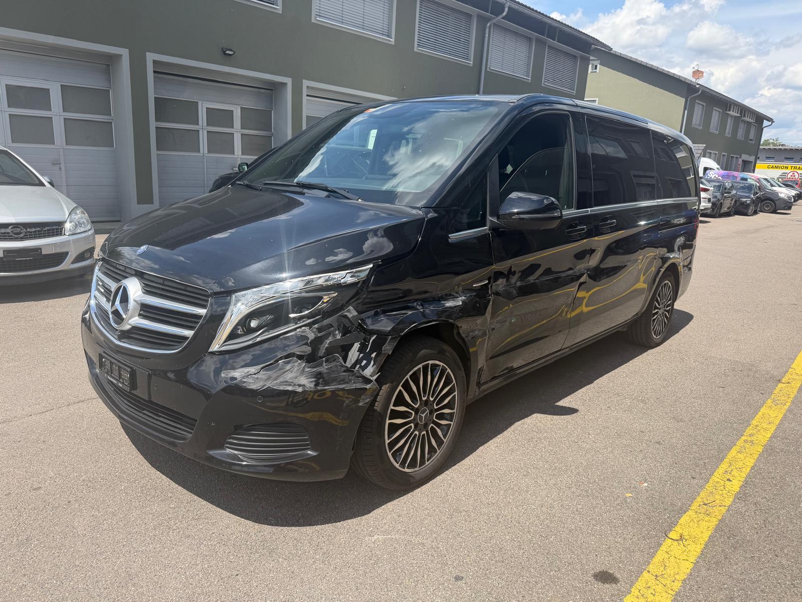 MERCEDES-BENZ V 250 d Avantgarde lang 4Matic 7G-Tronic-image-2