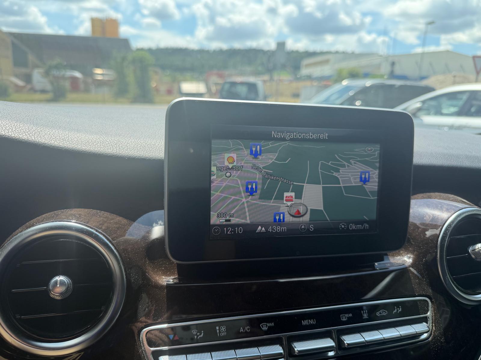 MERCEDES-BENZ V 250 d Avantgarde lang 4Matic 7G-Tronic-image-13