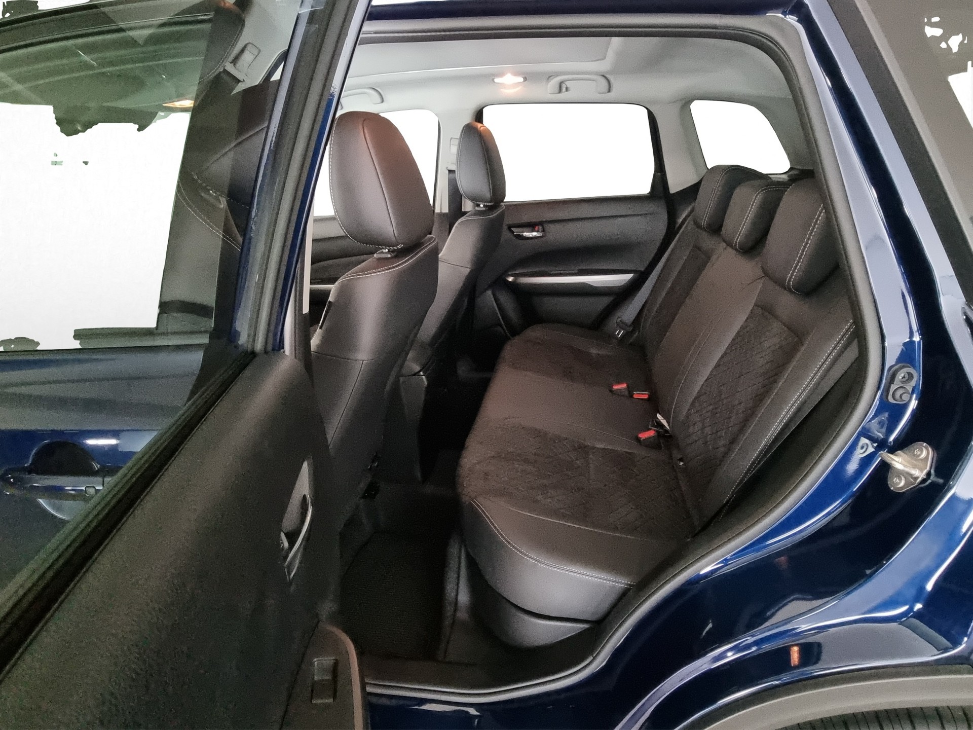 SUZUKI Vitara 1.4 Compact Top Hyb. 4x4 AT-image-6