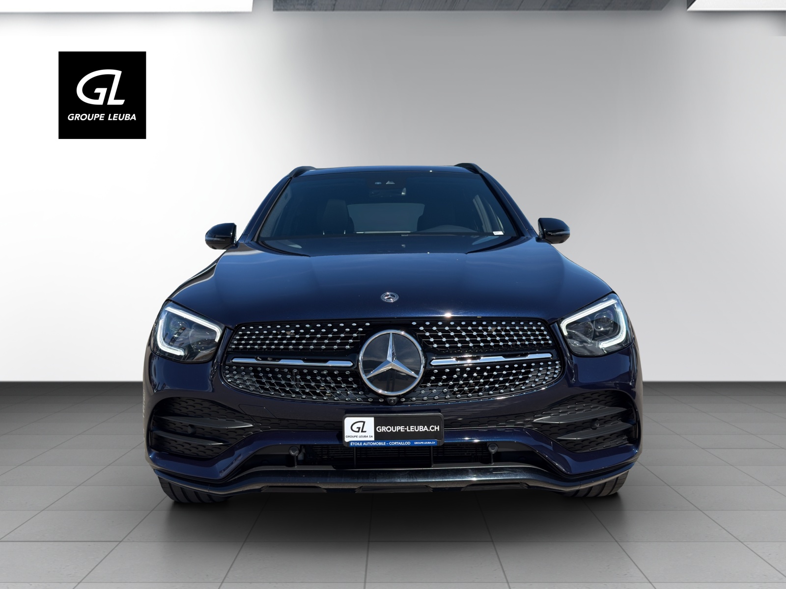 MERCEDES-BENZ GLC 200 AMG Line 4Matic-image-2