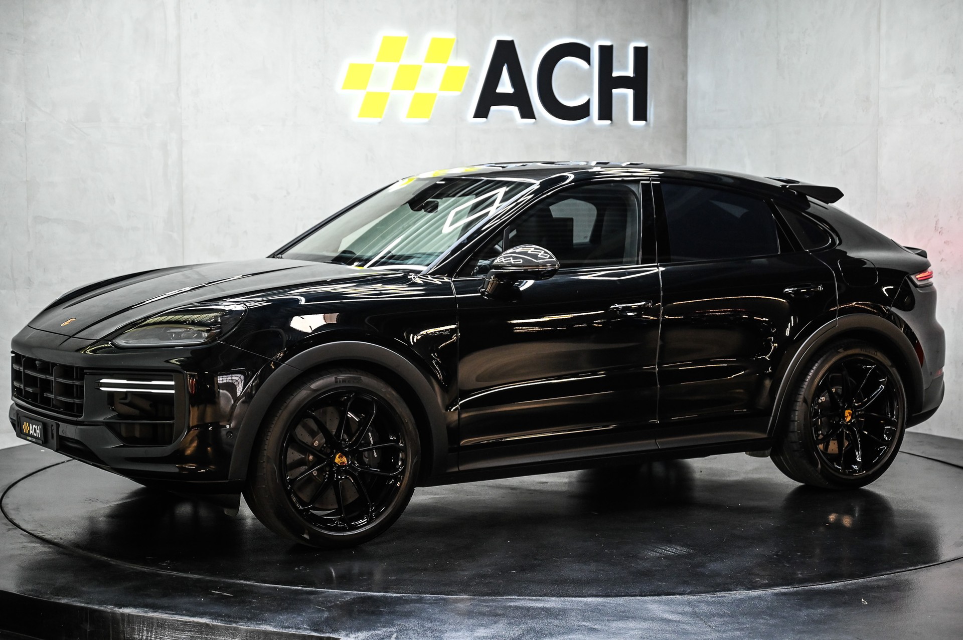 PORSCHE Cayenne Turbo E-Hybrid Coupé mit GT-Paket-image-3