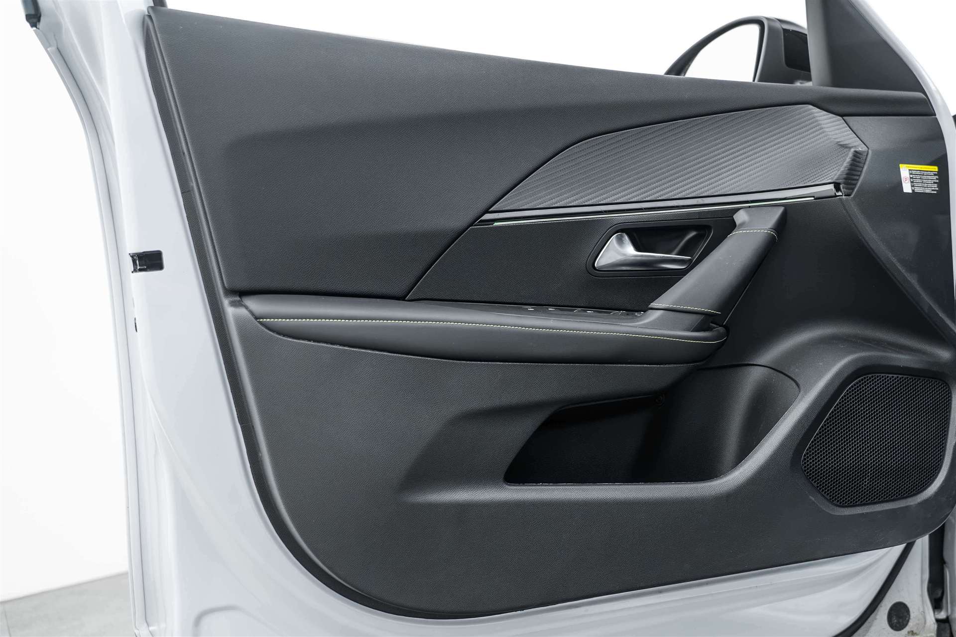 PEUGEOT Peugeot 2008 1.2 PureTech GT Automat-image-6