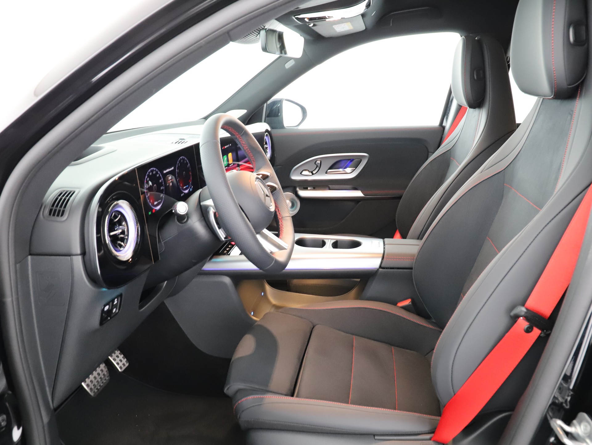 MERCEDES-BENZ GLB 220 4Matic 8G-Tronic-image-8