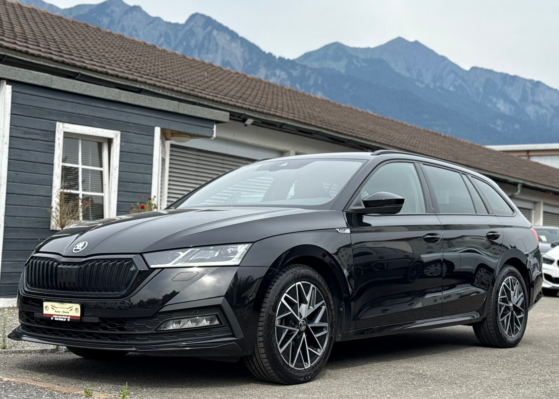 SKODA Octavia Combi 2.0 TSI SportLine 4x4 DSG-image-1