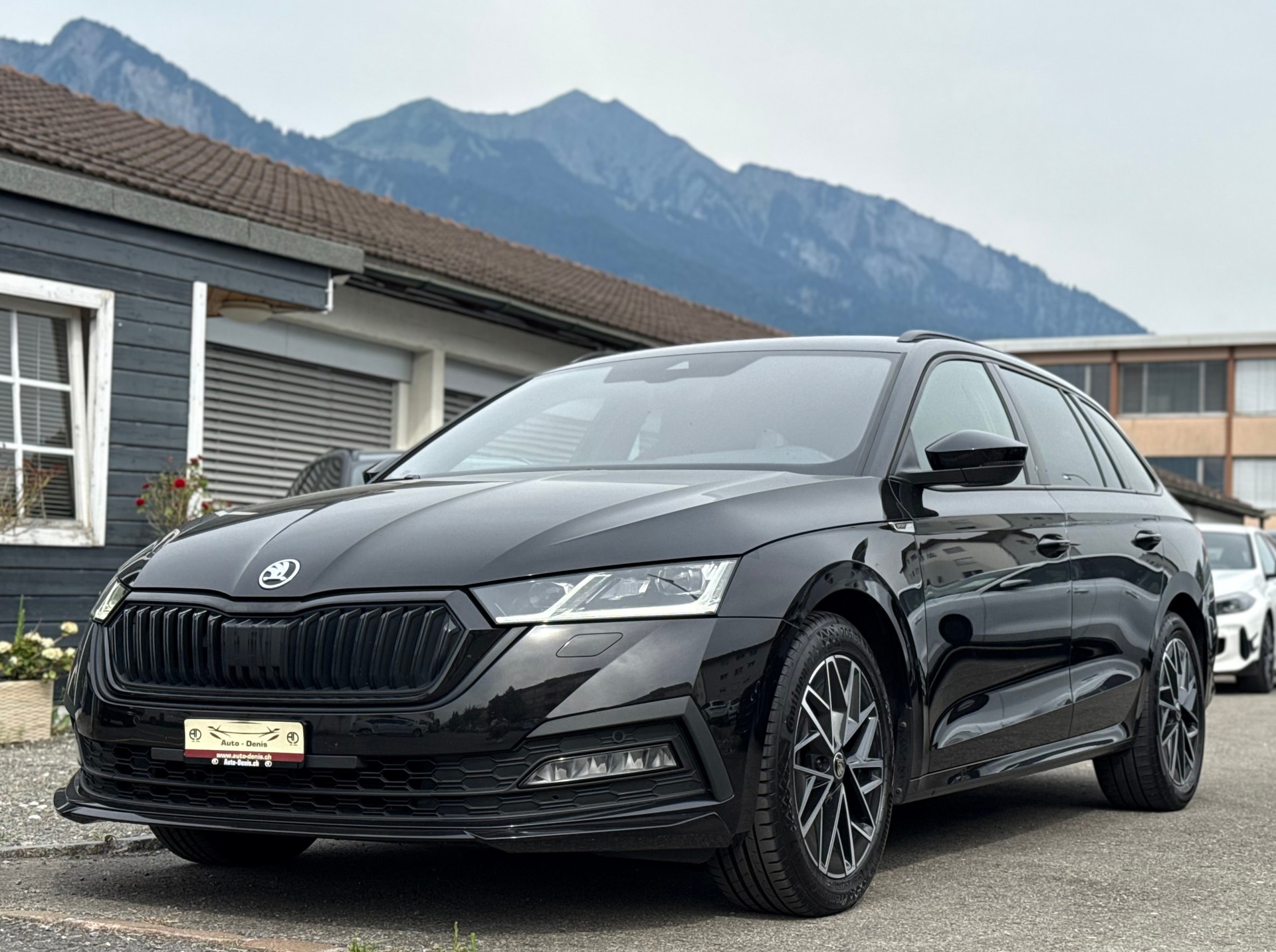SKODA Octavia Combi 2.0 TSI SportLine 4x4 DSG-image-0