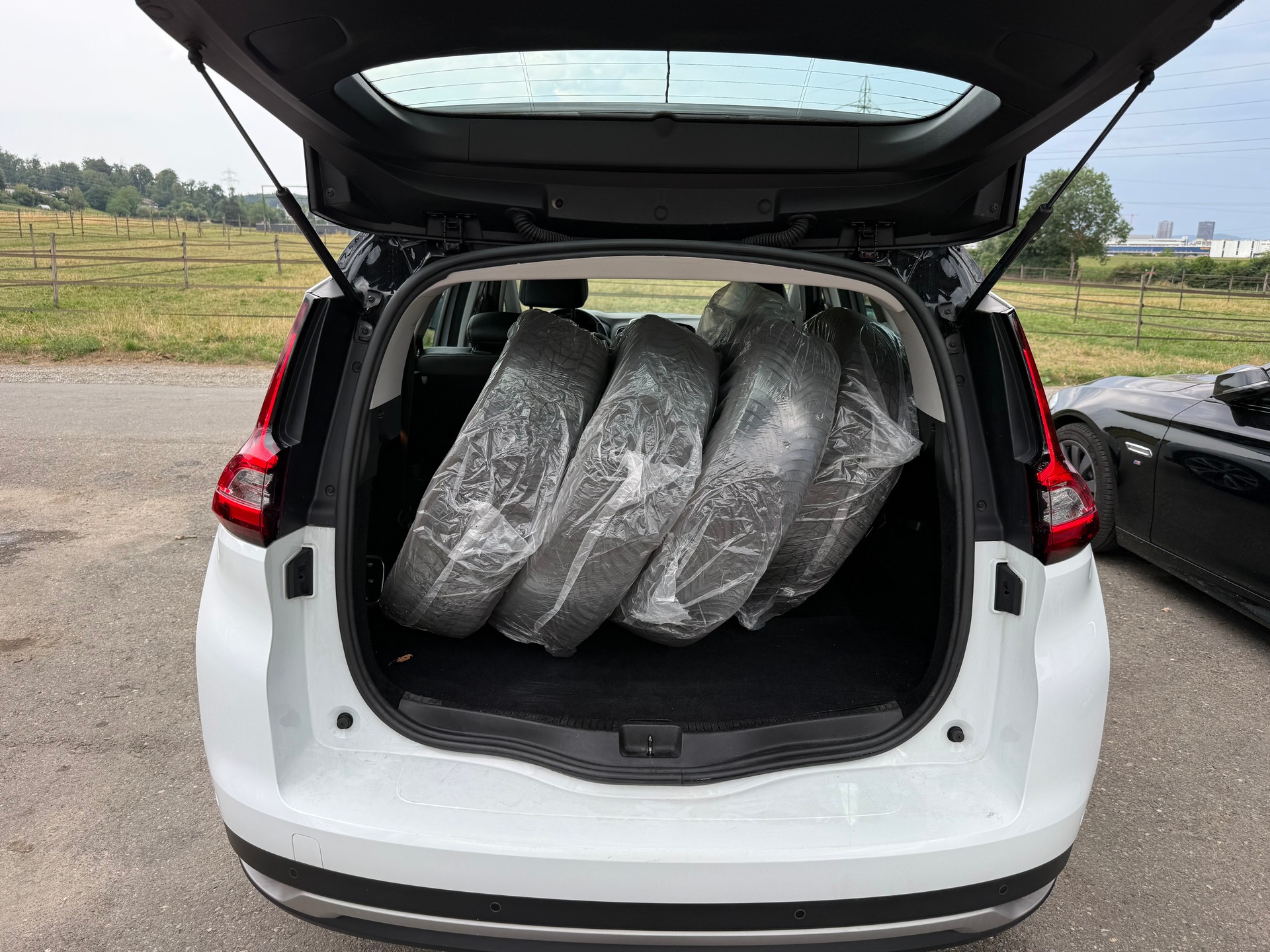 RENAULT Grand Scénic 1.3 16V Turbo Intens EDC-image-10