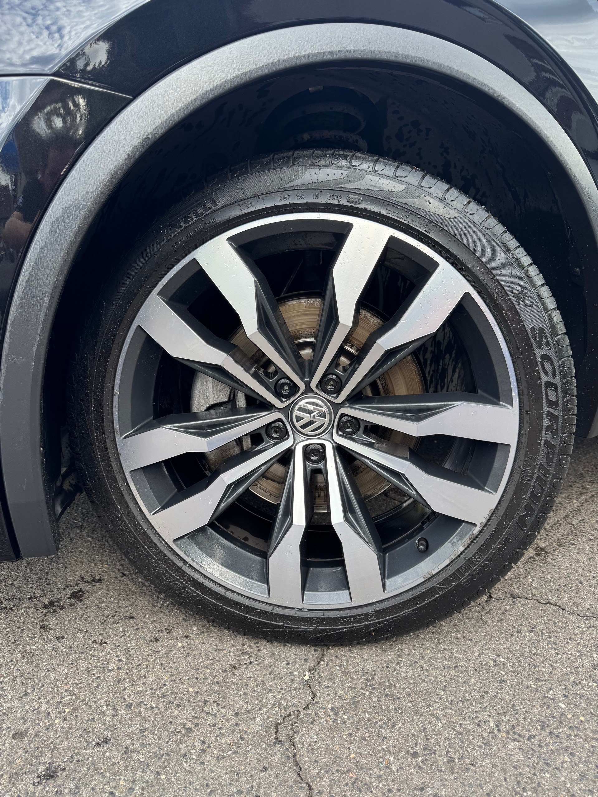 VW Tiguan 2.0 TDI SCR R-Line 4Motion DSG-image-1
