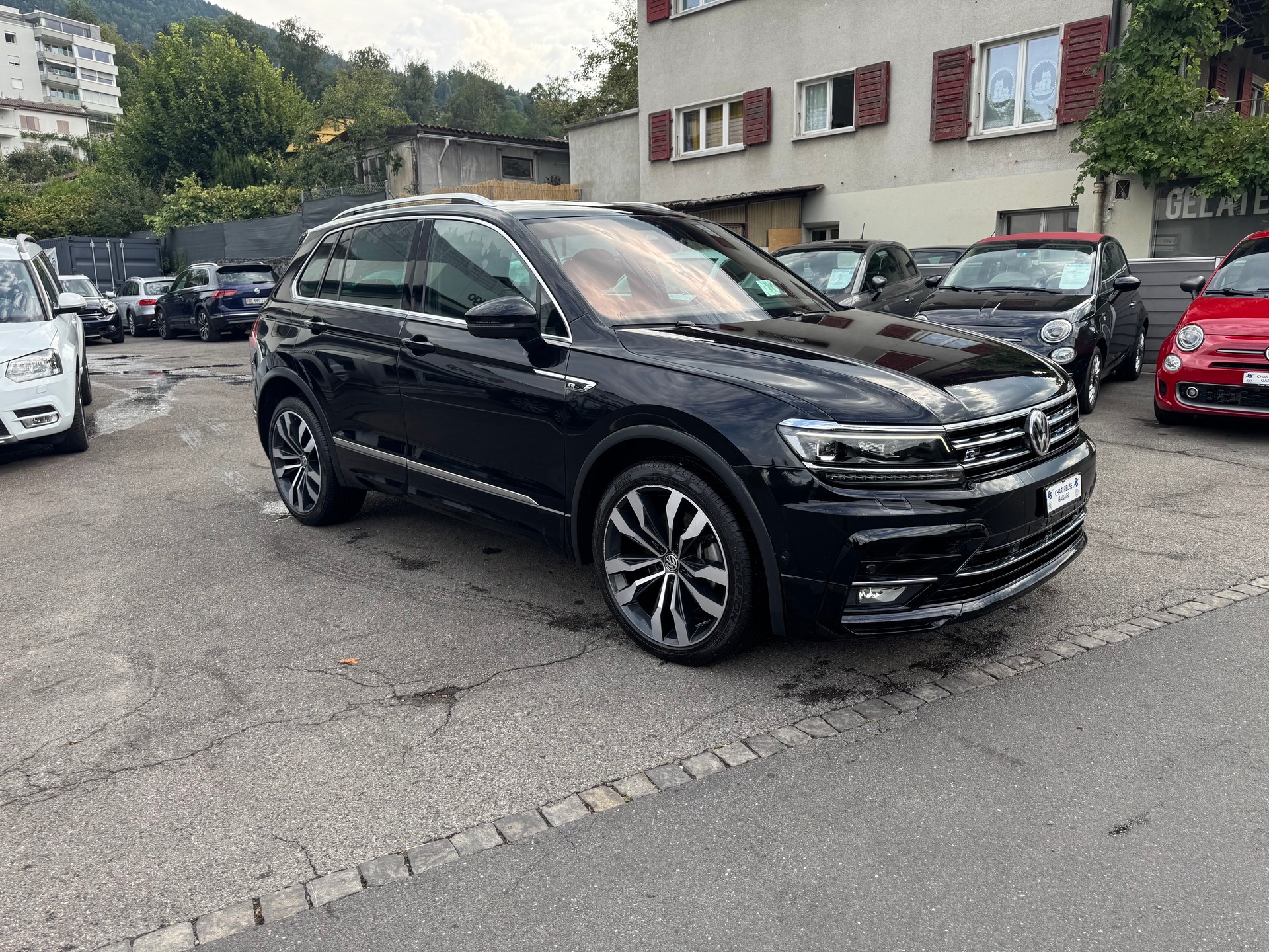 VW Tiguan 2.0 TDI SCR R-Line 4Motion DSG-image-3