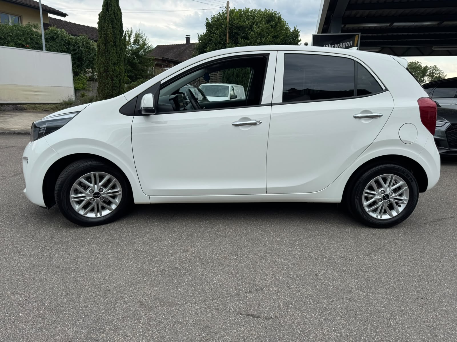 KIA Picanto 1.0 CVVT First Edition AMT-image-3