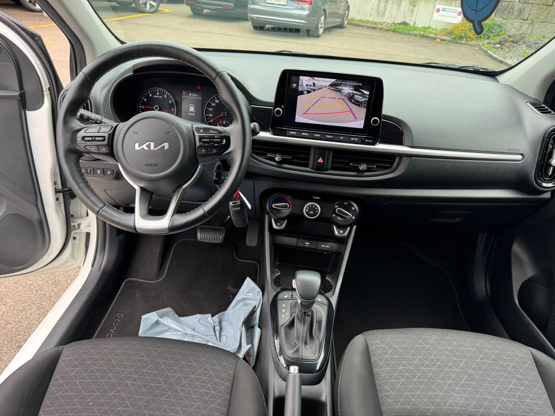KIA Picanto 1.0 CVVT First Edition AMT-image-9