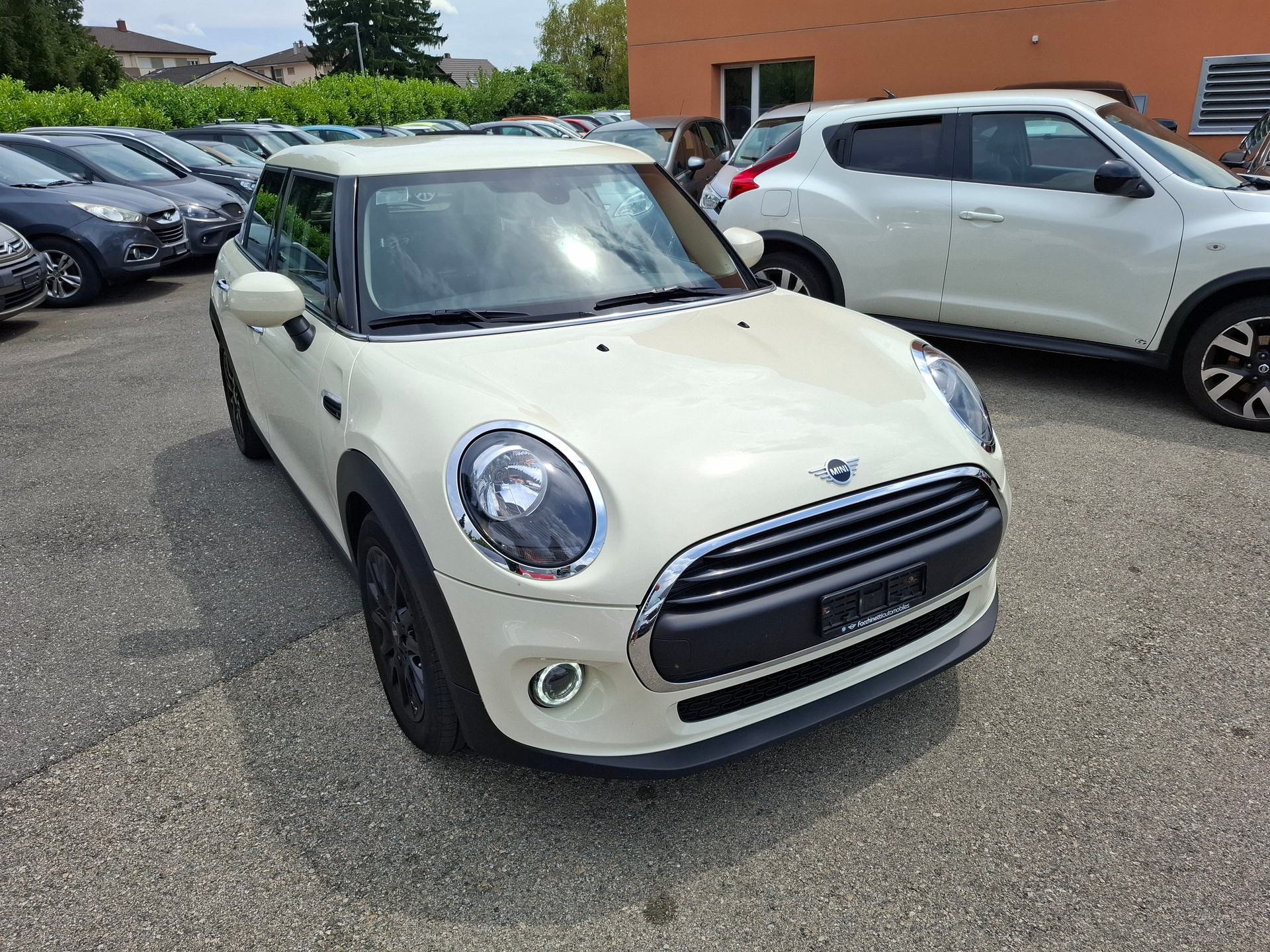 MINI One-image-2