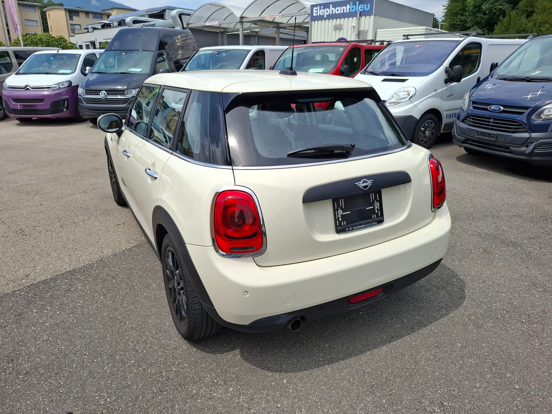 MINI One-image-3