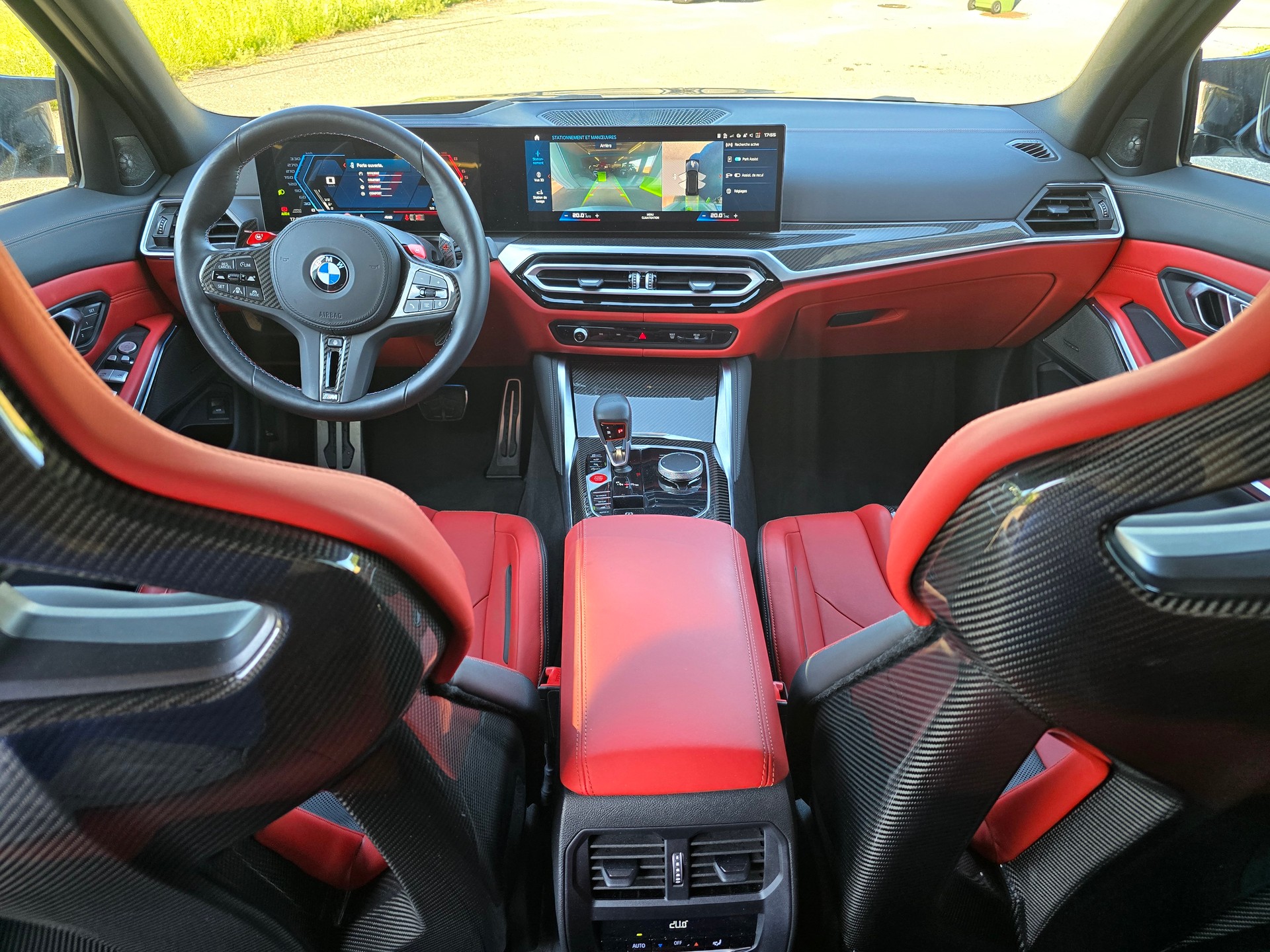 BMW M3 Touring xDrive Competition M INDIVIDUAL-image-13