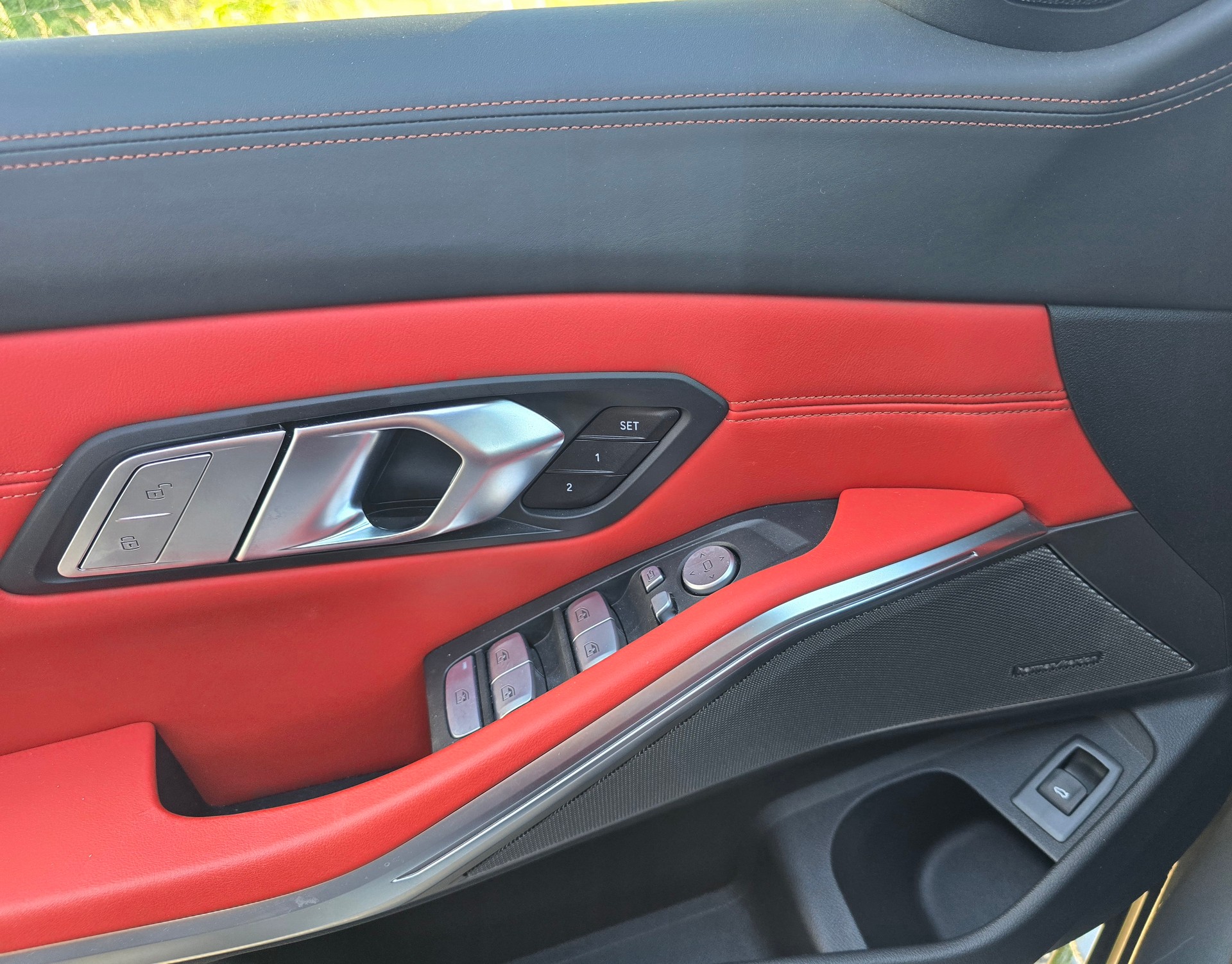 BMW M3 Touring xDrive Competition M INDIVIDUAL-image-15