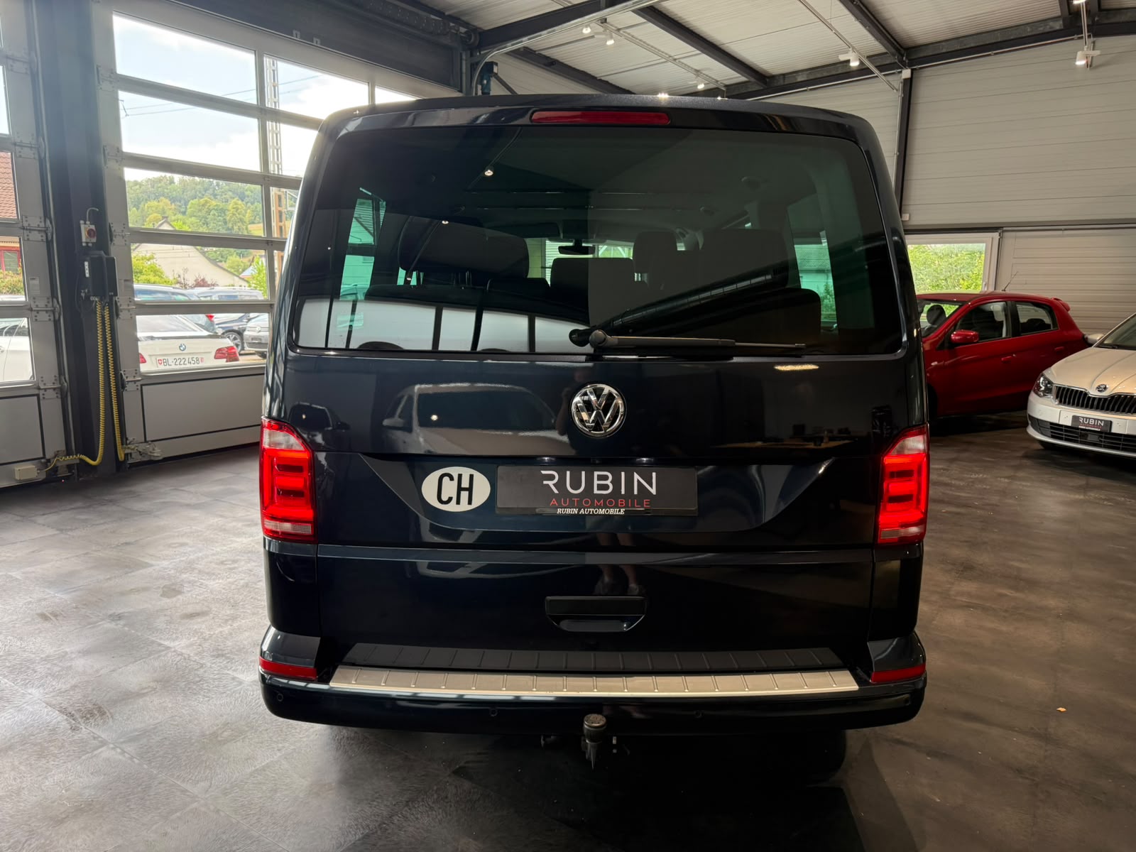 VW T6 Multivan 2.0 TDI Trendline 4Motion DSG-image-3