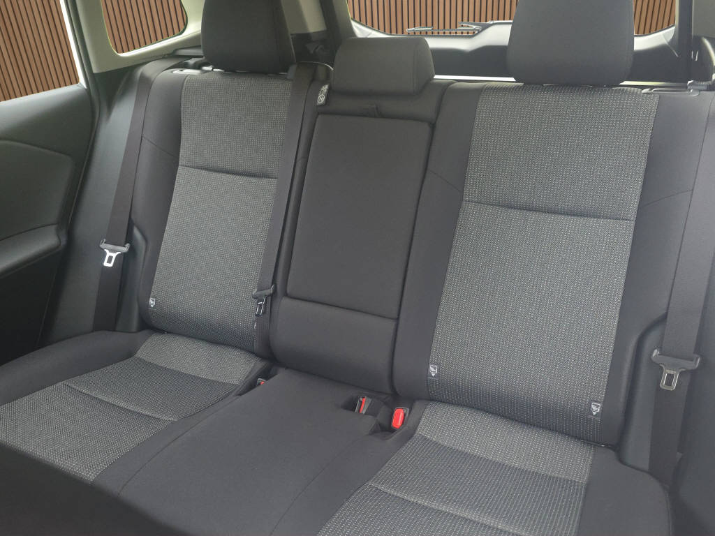 TOYOTA RAV-4 2.5 HEV Trend 4WD-image-17