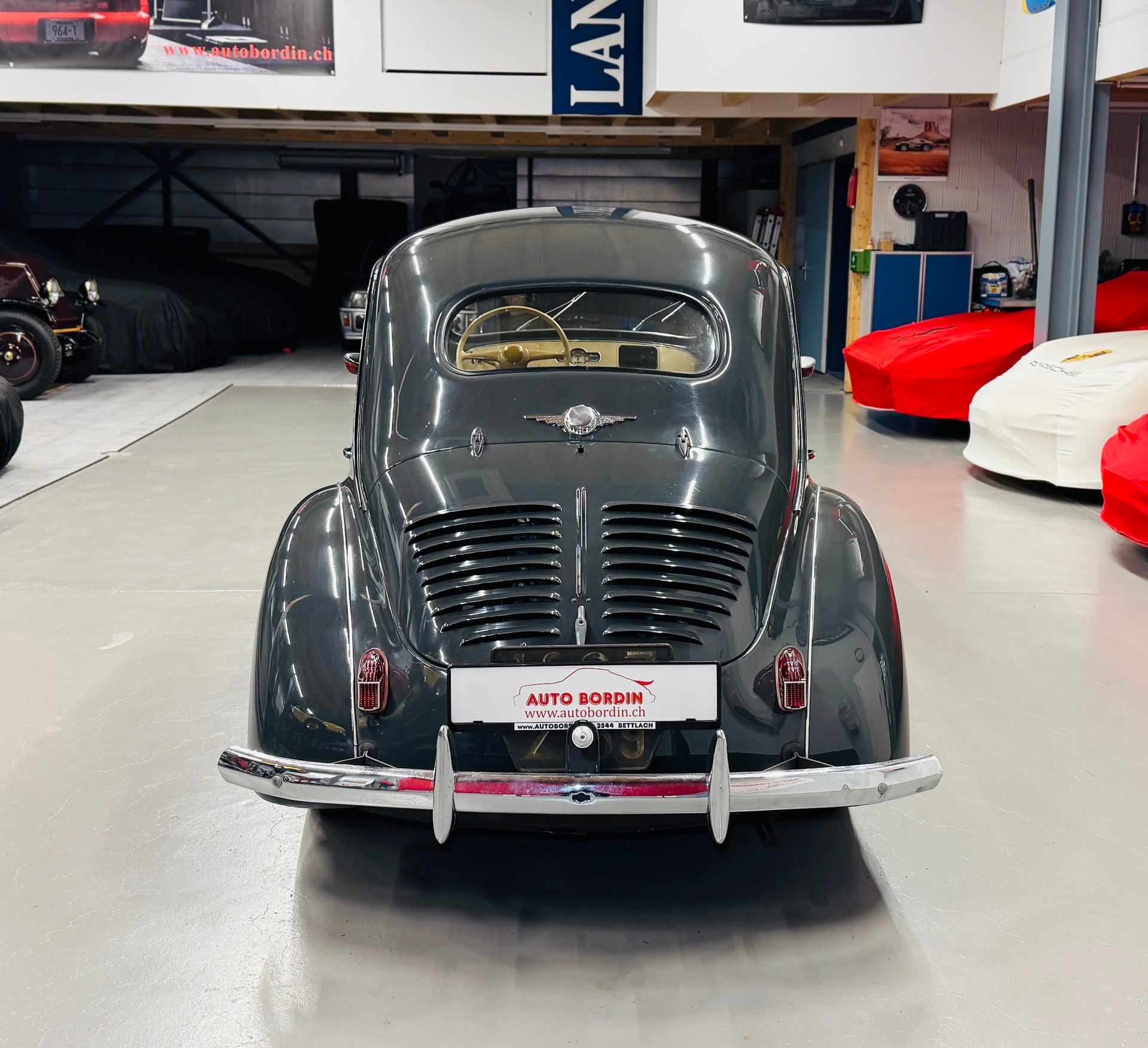 RENAULT 4 CV Heck R 1060 Veteran-image-6