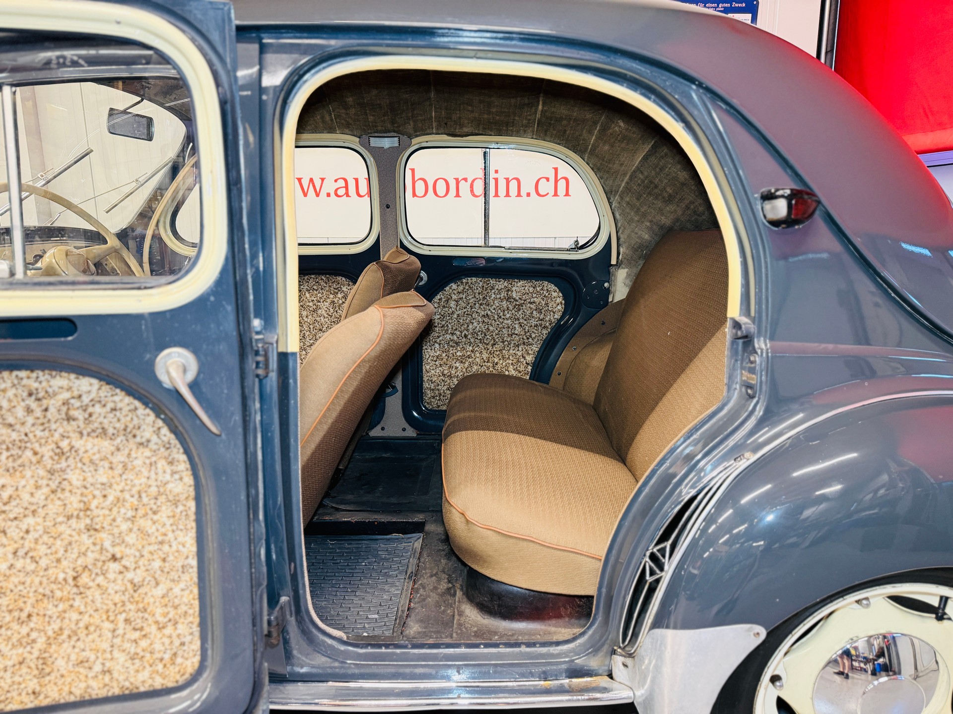 RENAULT 4 CV Heck R 1060 Veteran-image-4