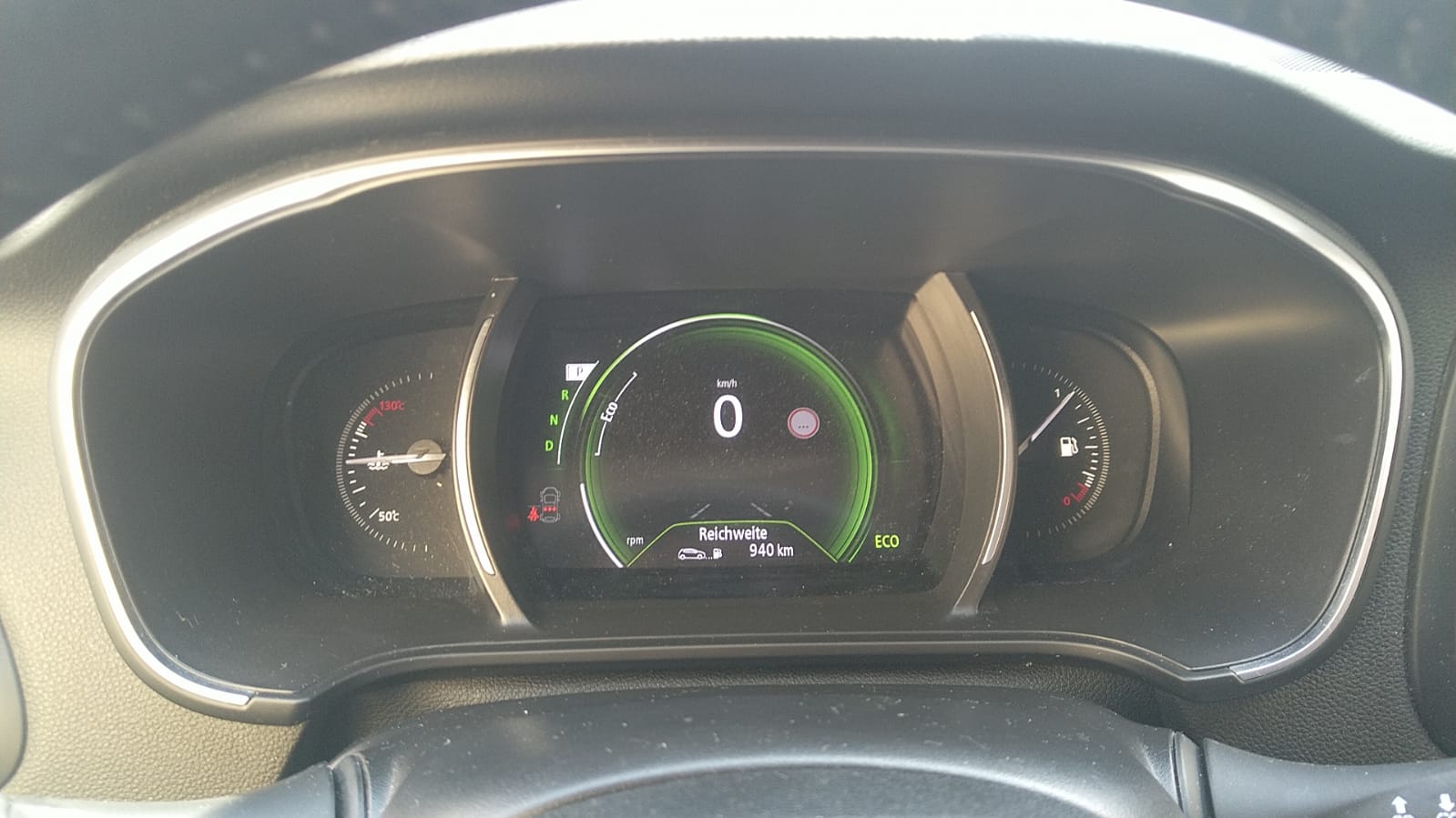 RENAULT Mégane Grandtour 1.5 dCi Business Line EDC-image-9