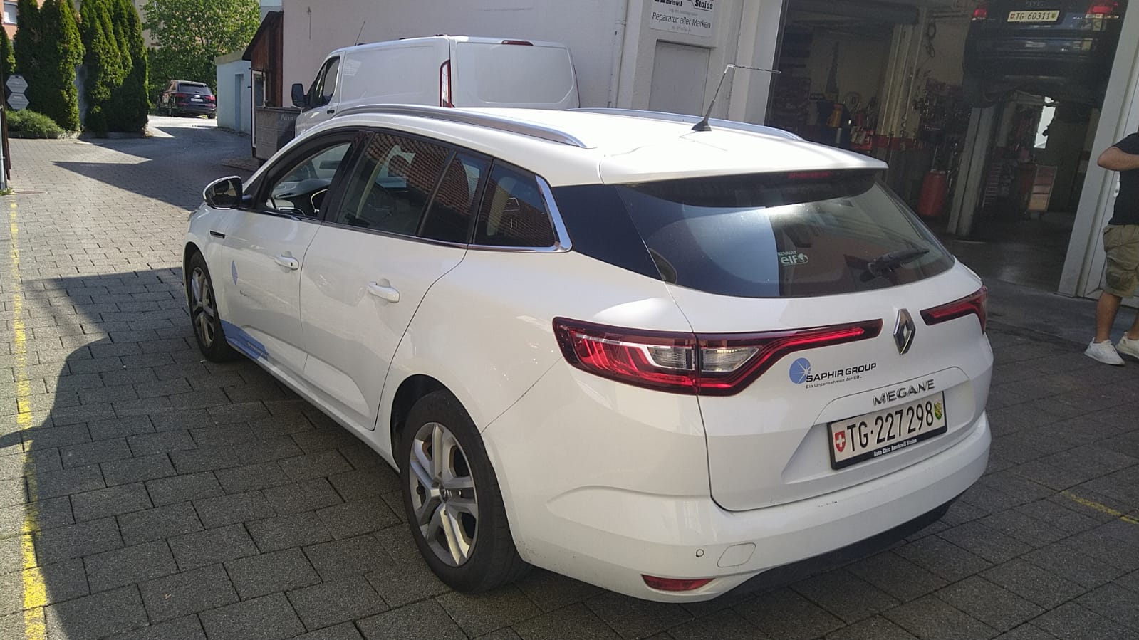 RENAULT Mégane Grandtour 1.5 dCi Business Line EDC-image-5