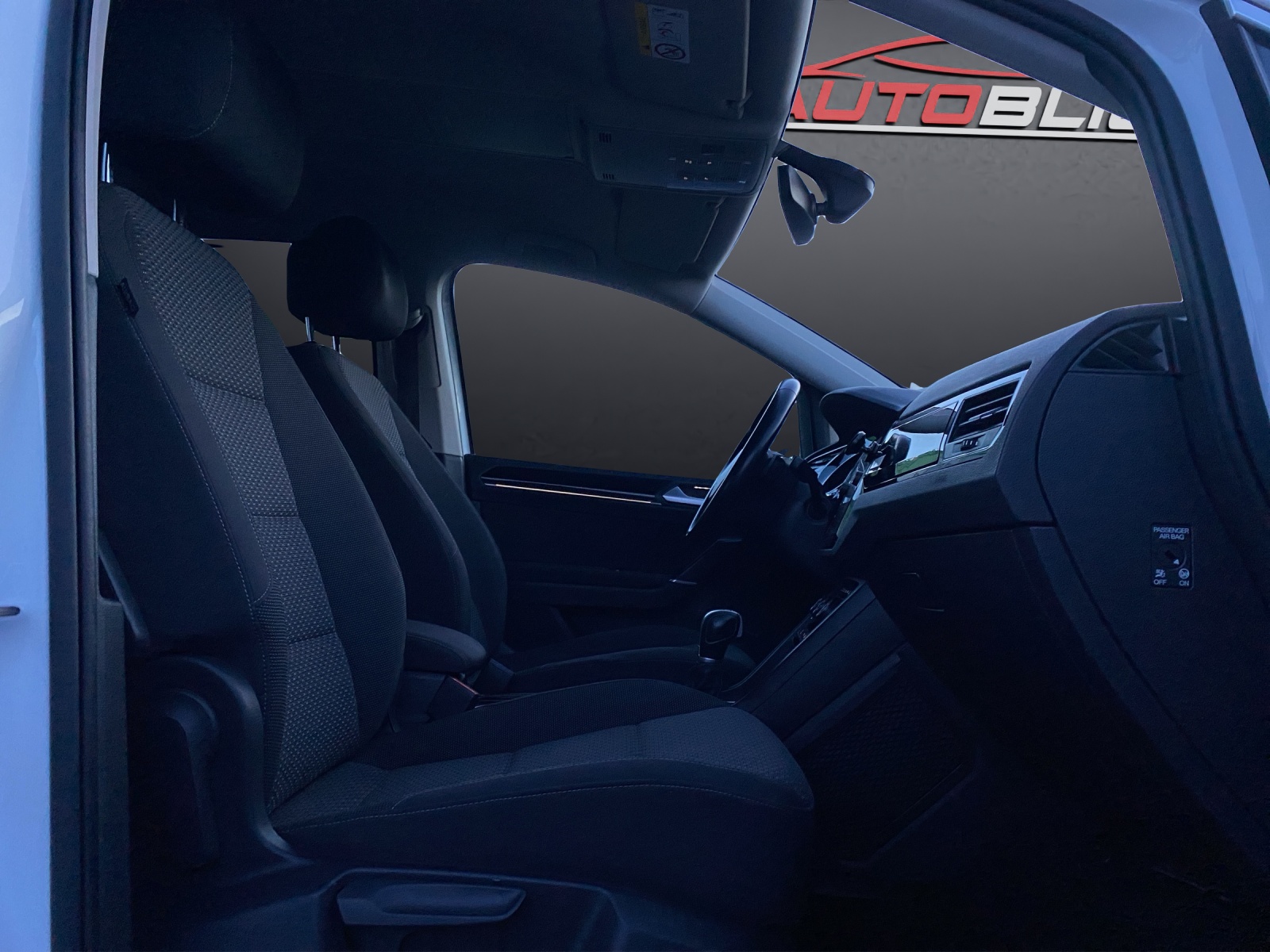 VW Touran 1.5 Benzin TSI 150-PS DSG-Automat 7-Plätzer Frisch MFK & ab Service Schweizer Fahrzeug aus erster Schweizer Hand-image-8