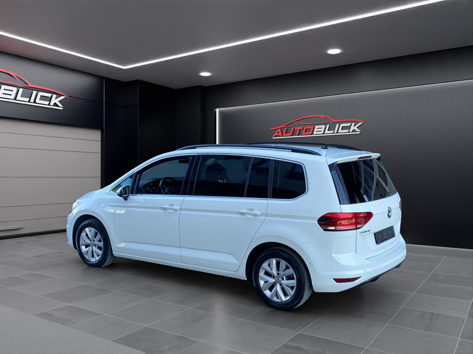 VW Touran 1.5 Benzin TSI 150-PS DSG-Automat 7-Plätzer Frisch MFK & ab Service Schweizer Fahrzeug aus erster Schweizer Hand-image-1
