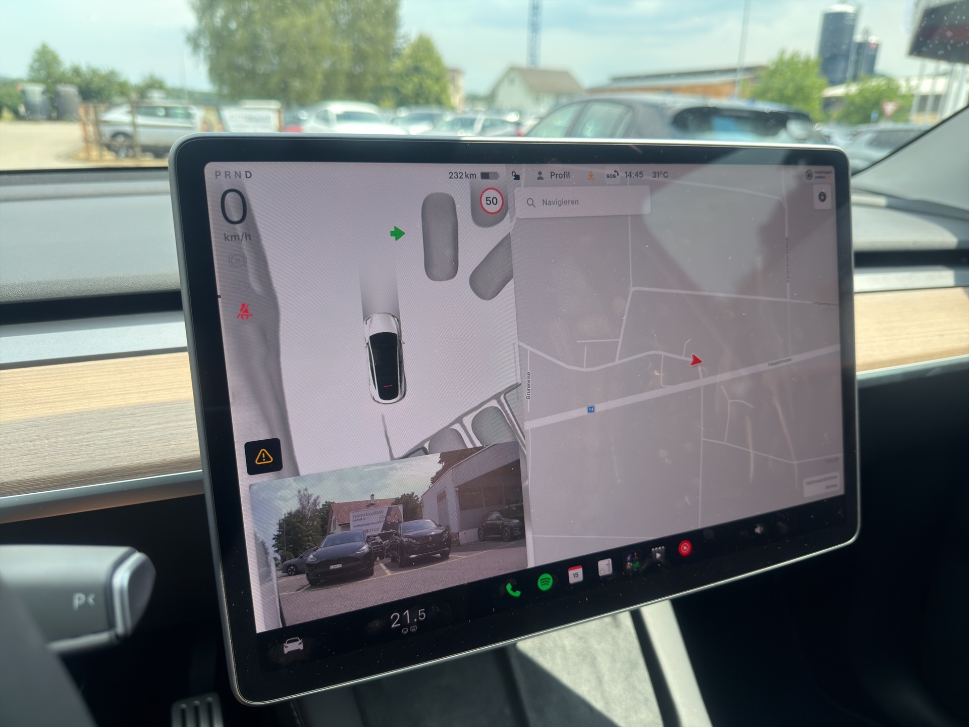 TESLA Model Y Performance D-image-29