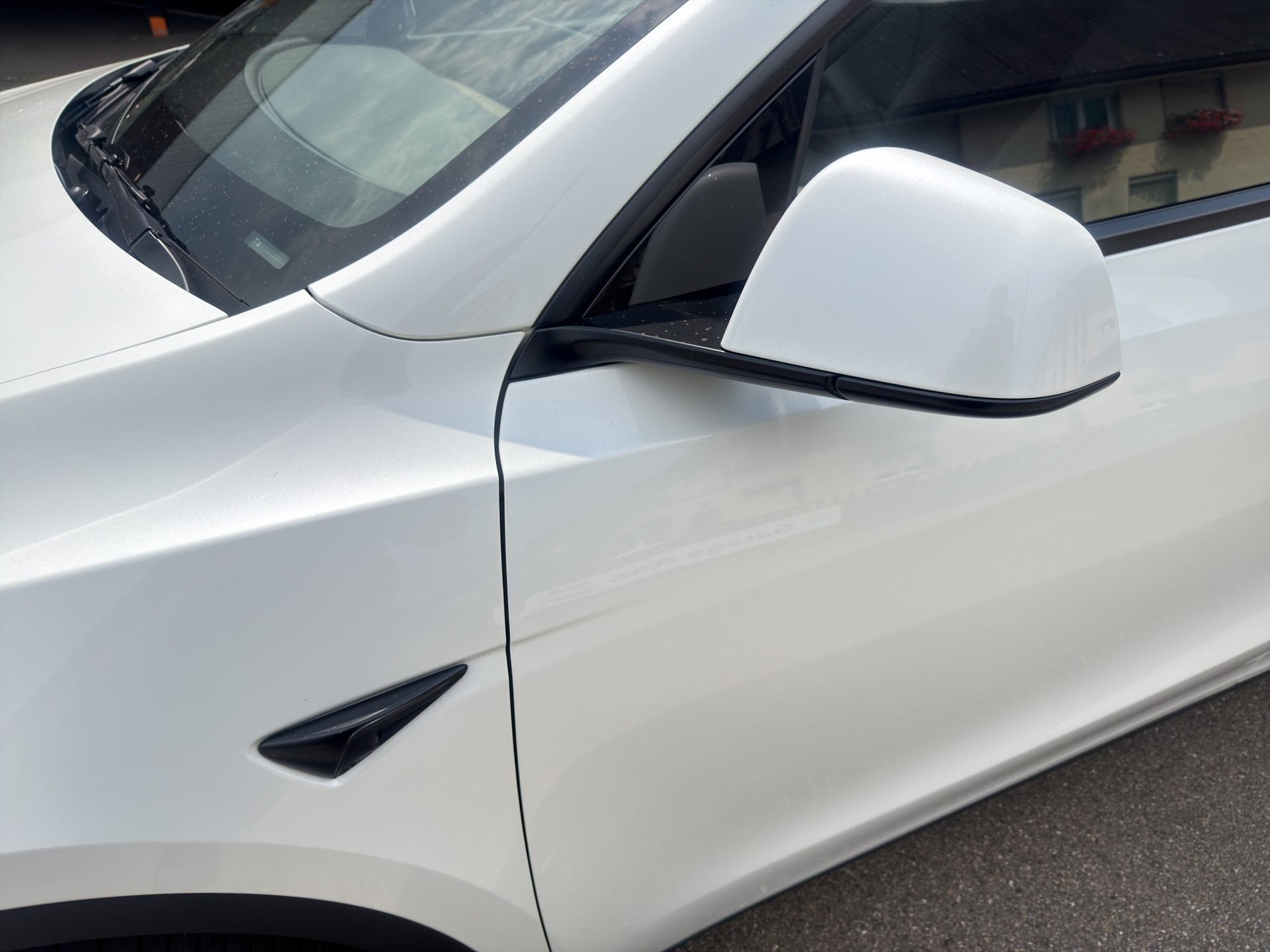 TESLA Model Y Performance D-image-41