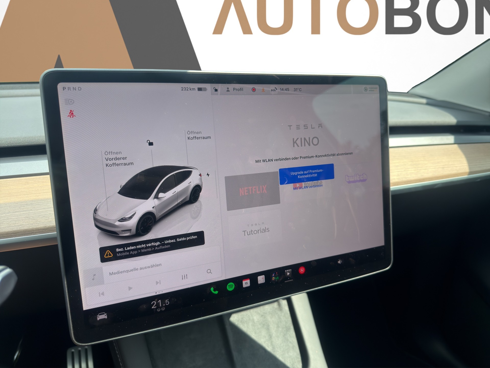TESLA Model Y Performance D-image-23