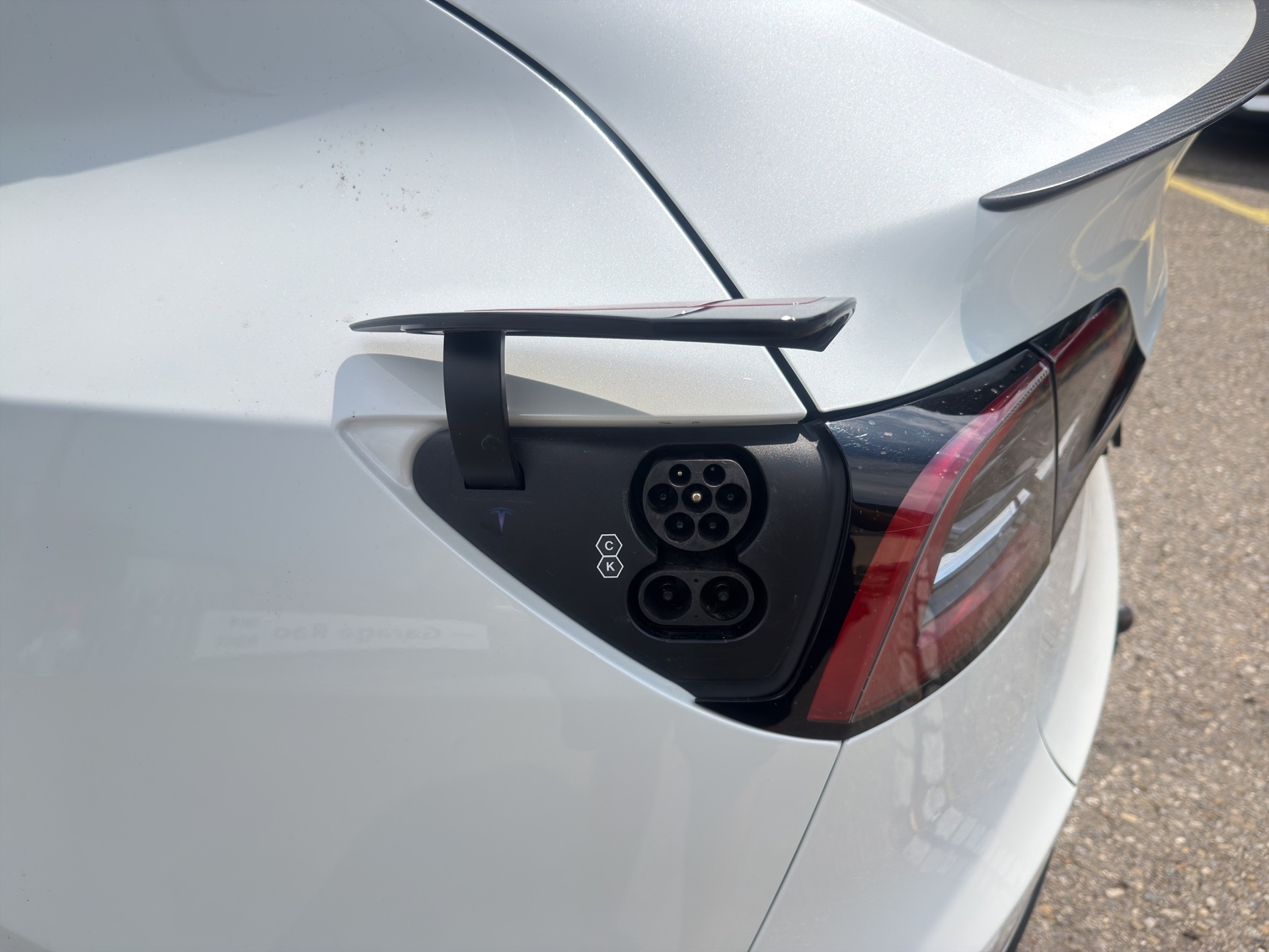 TESLA Model Y Performance D-image-43