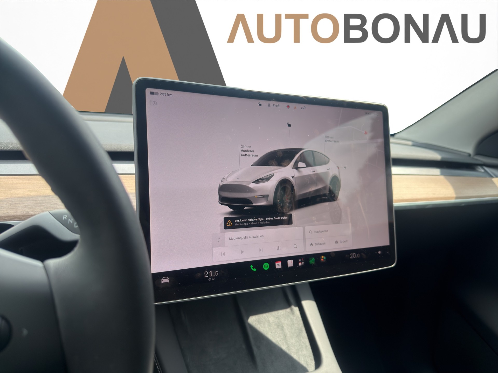 TESLA Model Y Performance D-image-18