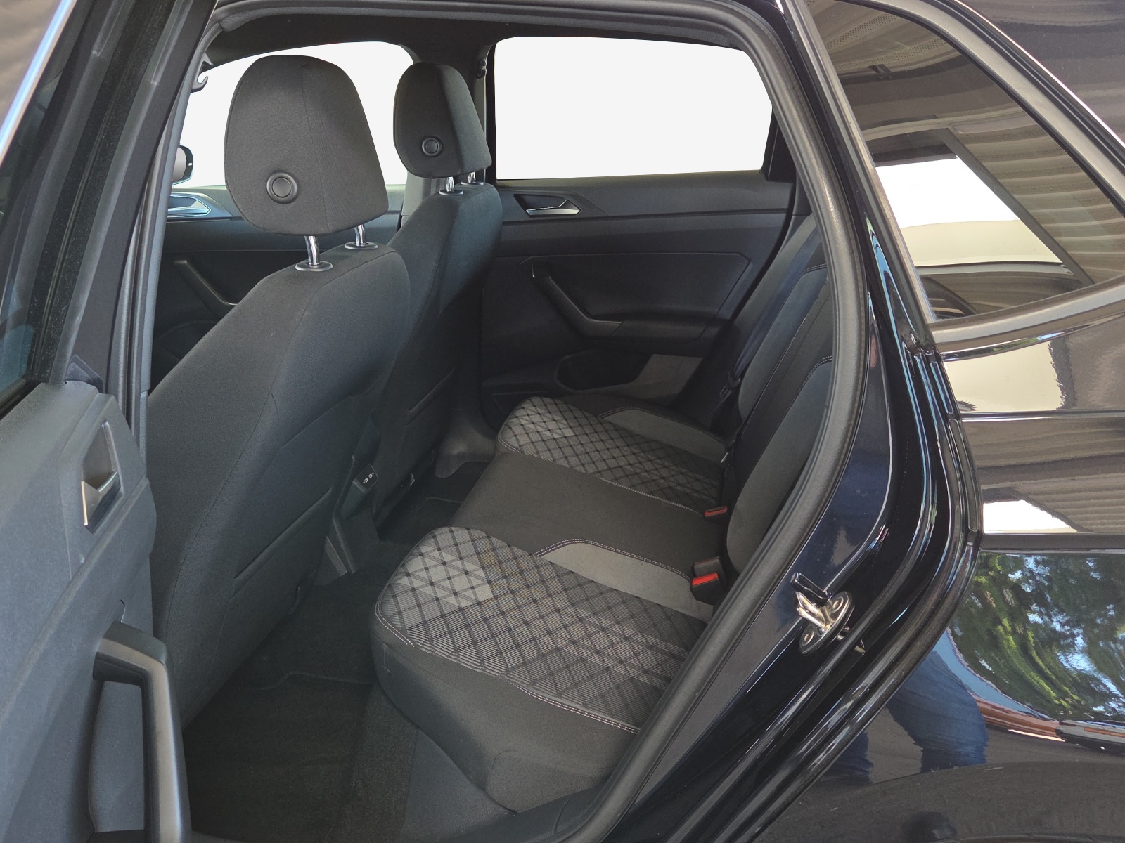 VW Polo 1.0 TSI R-Line DSG-image-11