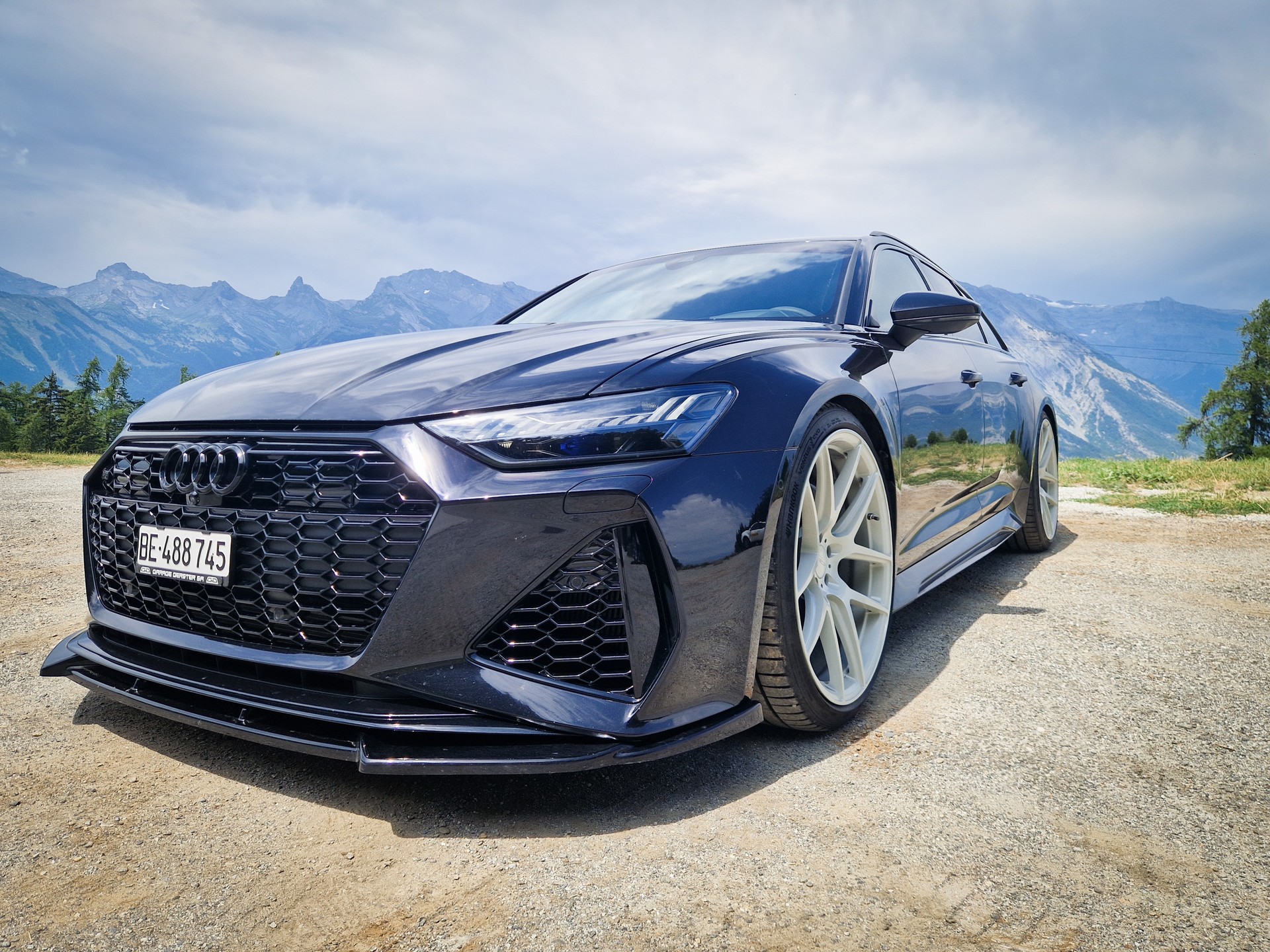 AUDI RS6 Avant 4.0 TFSI V8 quattro-image-0
